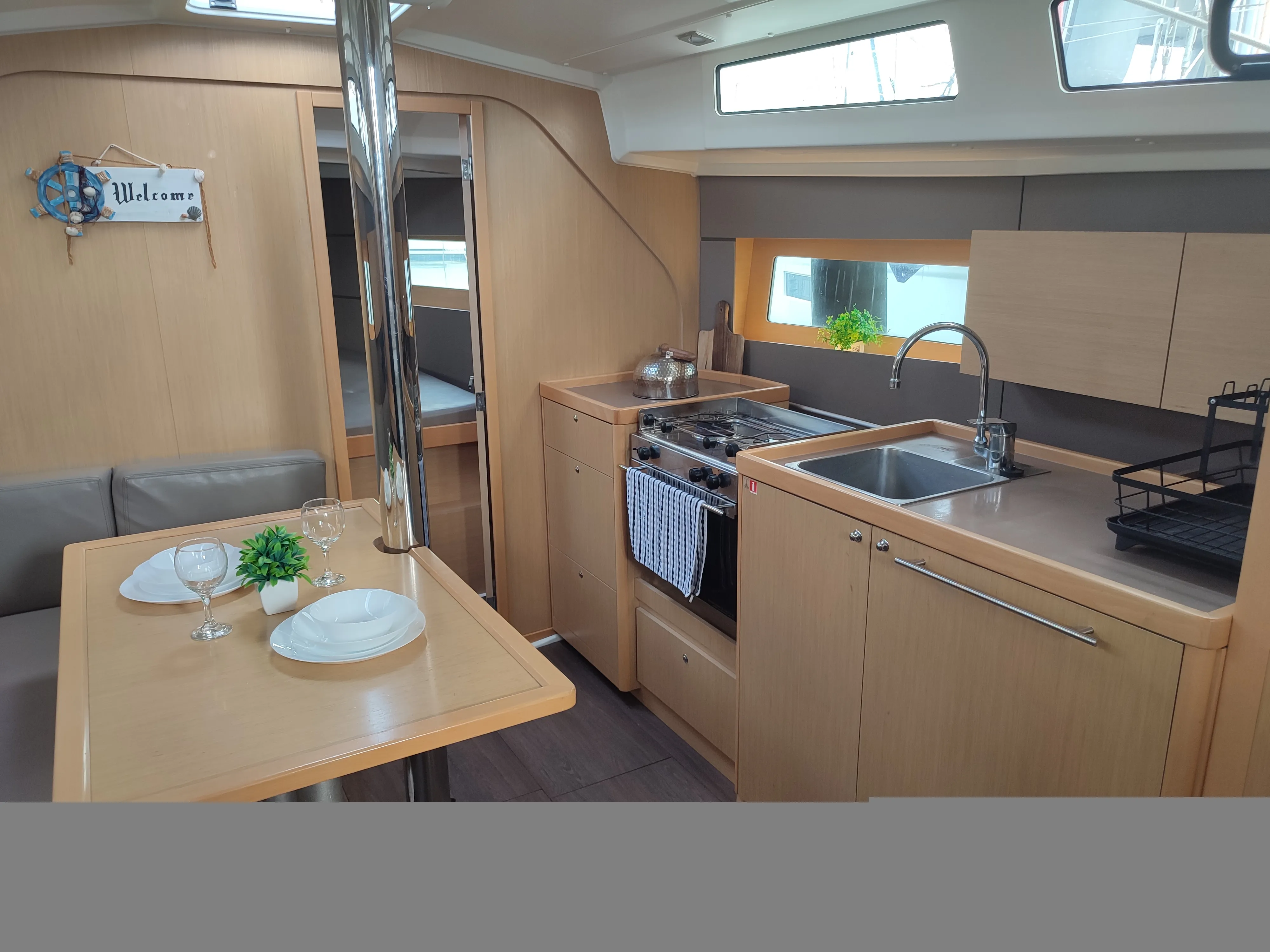 Oceanis 38 Zografia — foto dello yacht n. 12