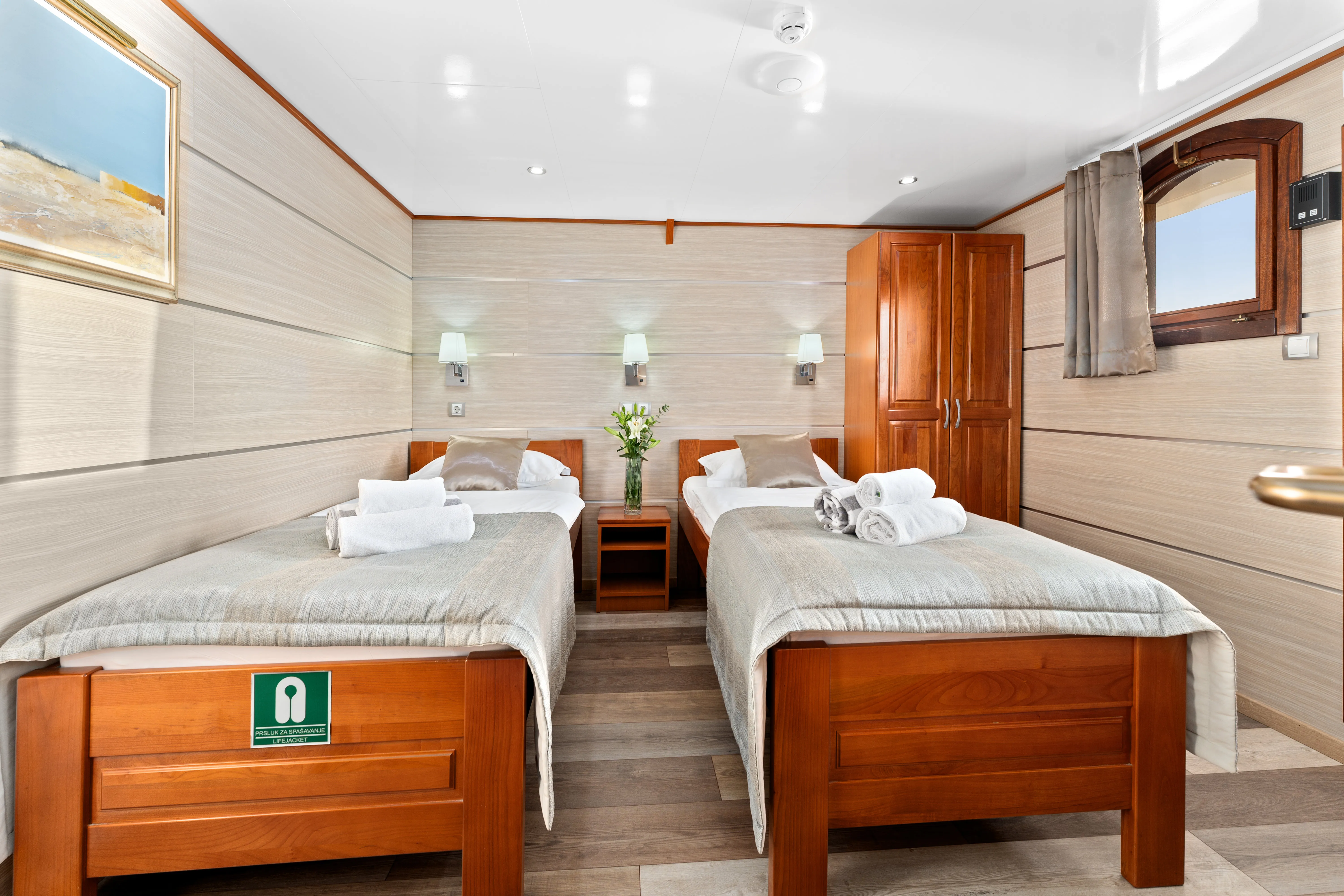 Motoryacht Karizma — yacht photo 24