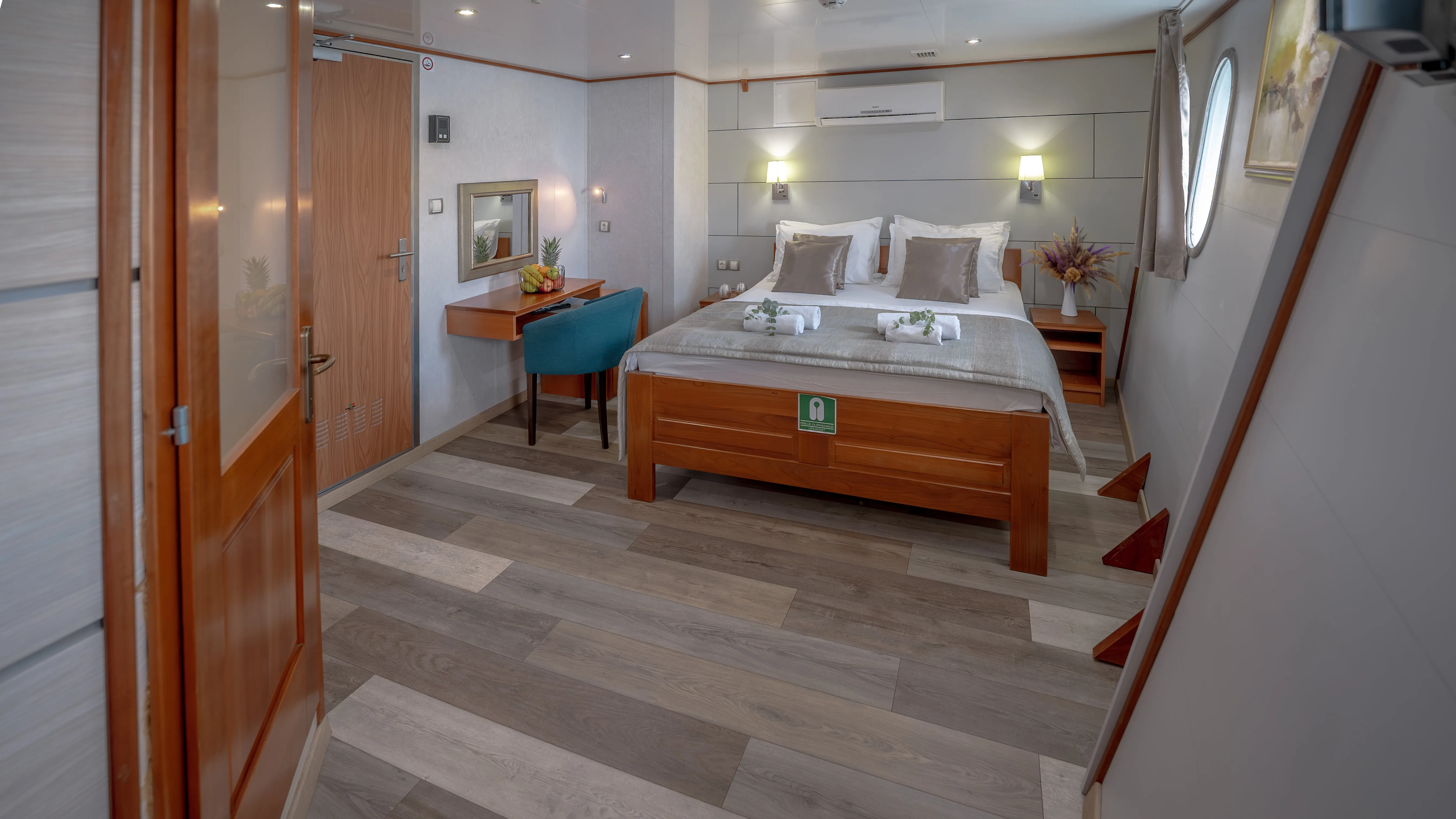 Motoryacht Karizma — yacht photo 8