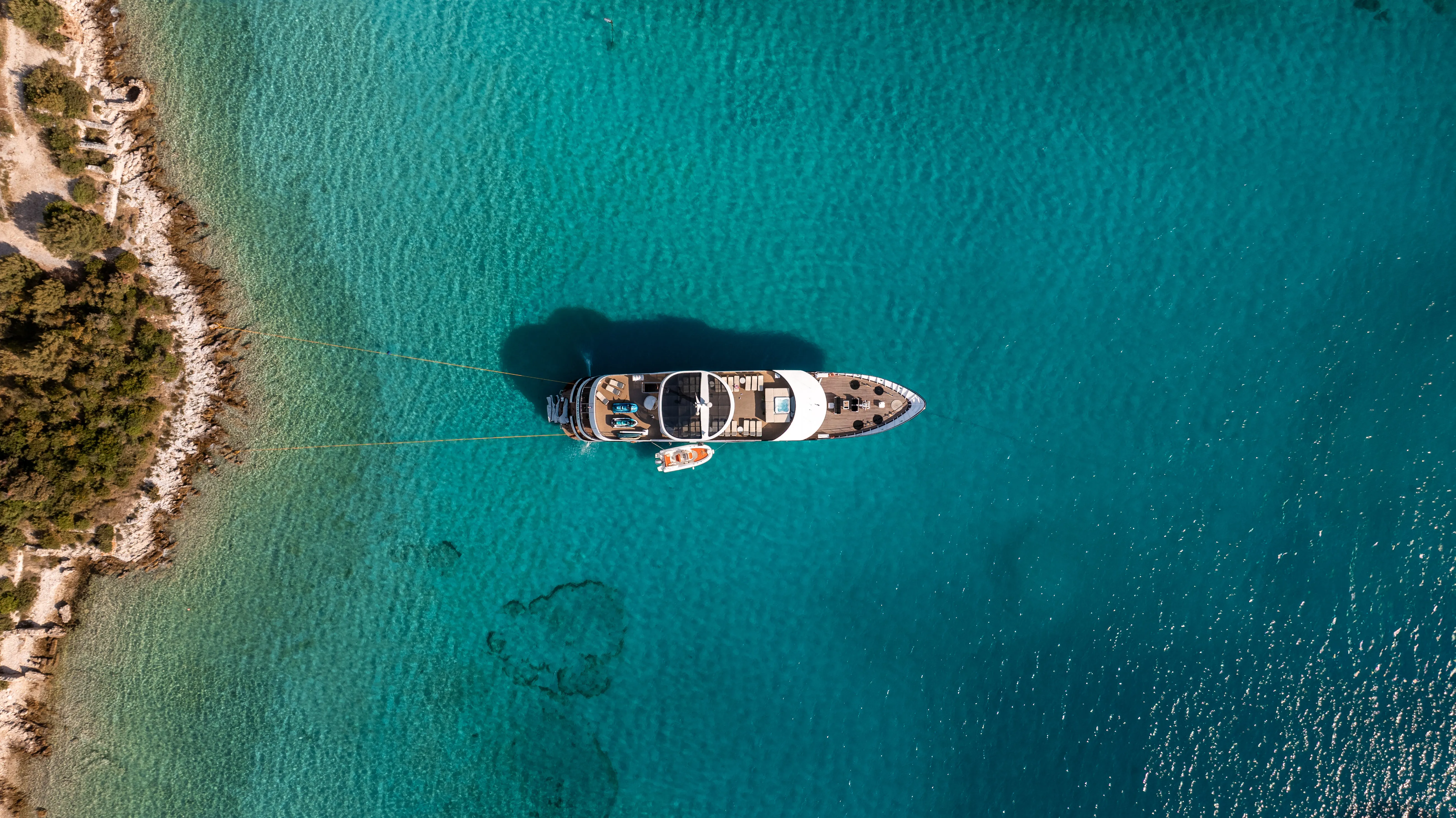 Motoryacht Karizma — yacht photo 16