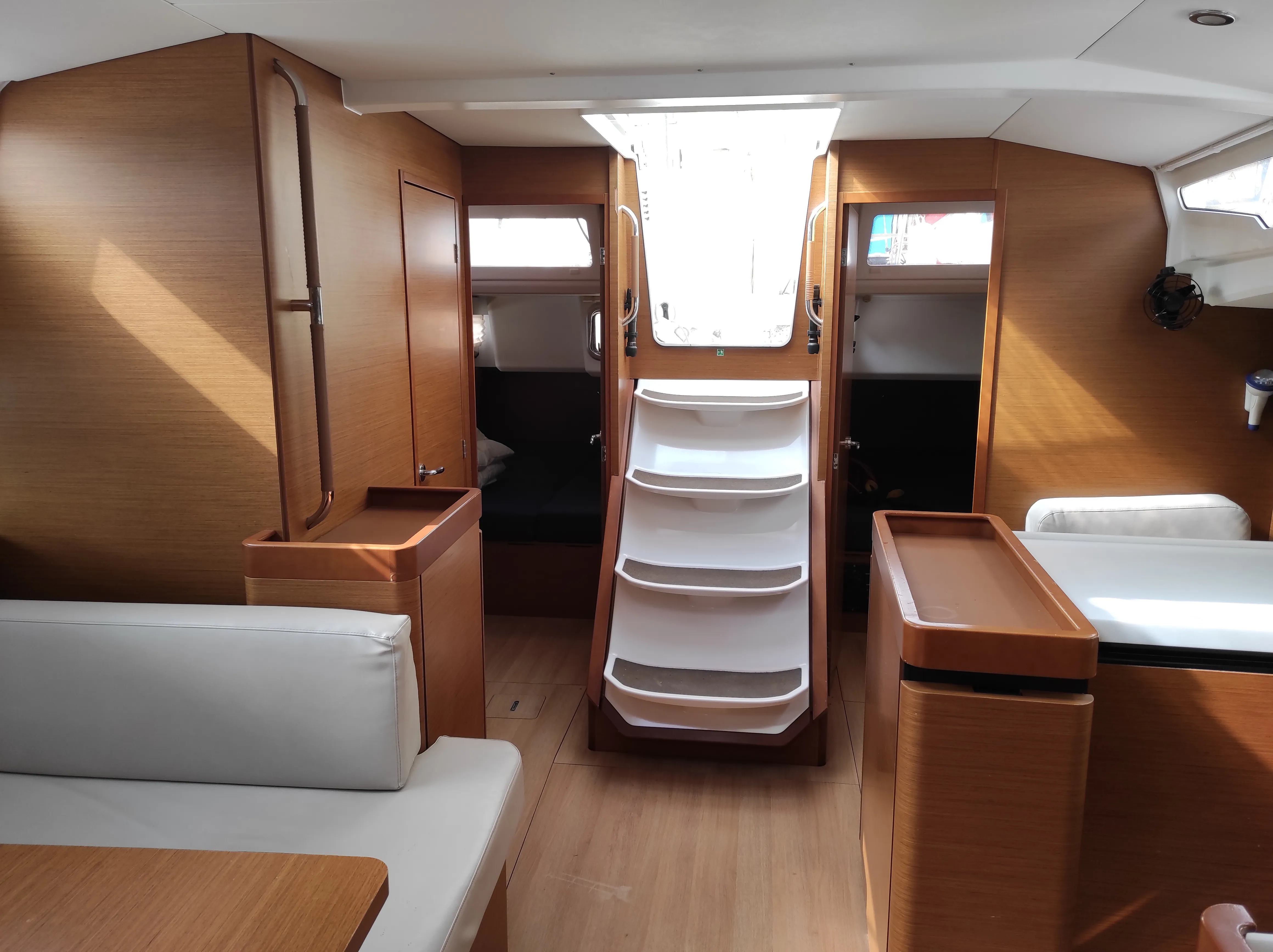 Sun Odyssey 440 Alboran Caipiroska (Radazul) — foto dello yacht n. 5