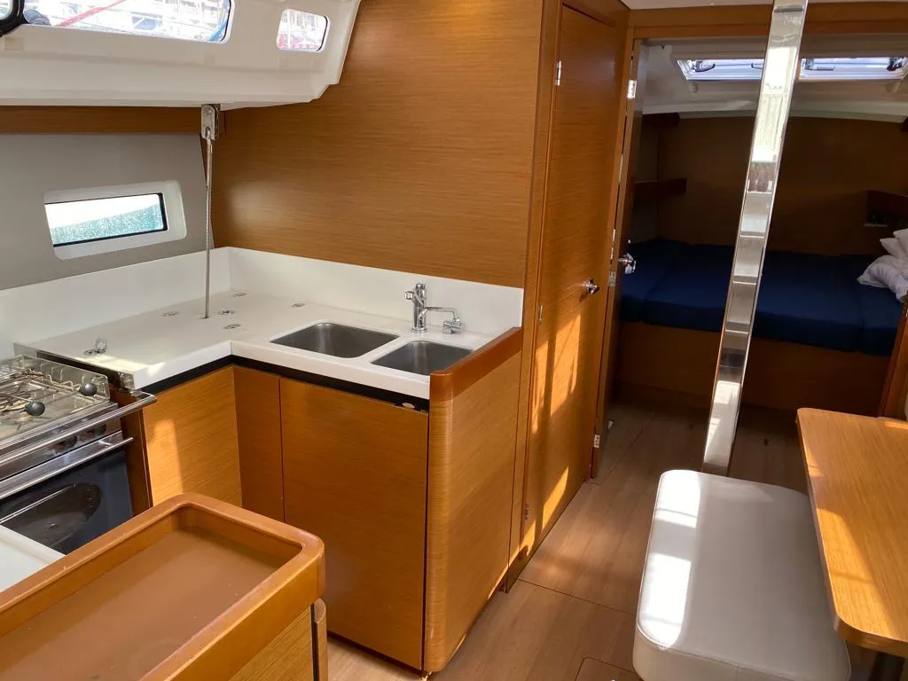 Sun Odyssey 440 Alboran Caipiroska (Radazul) — foto dello yacht n. 2