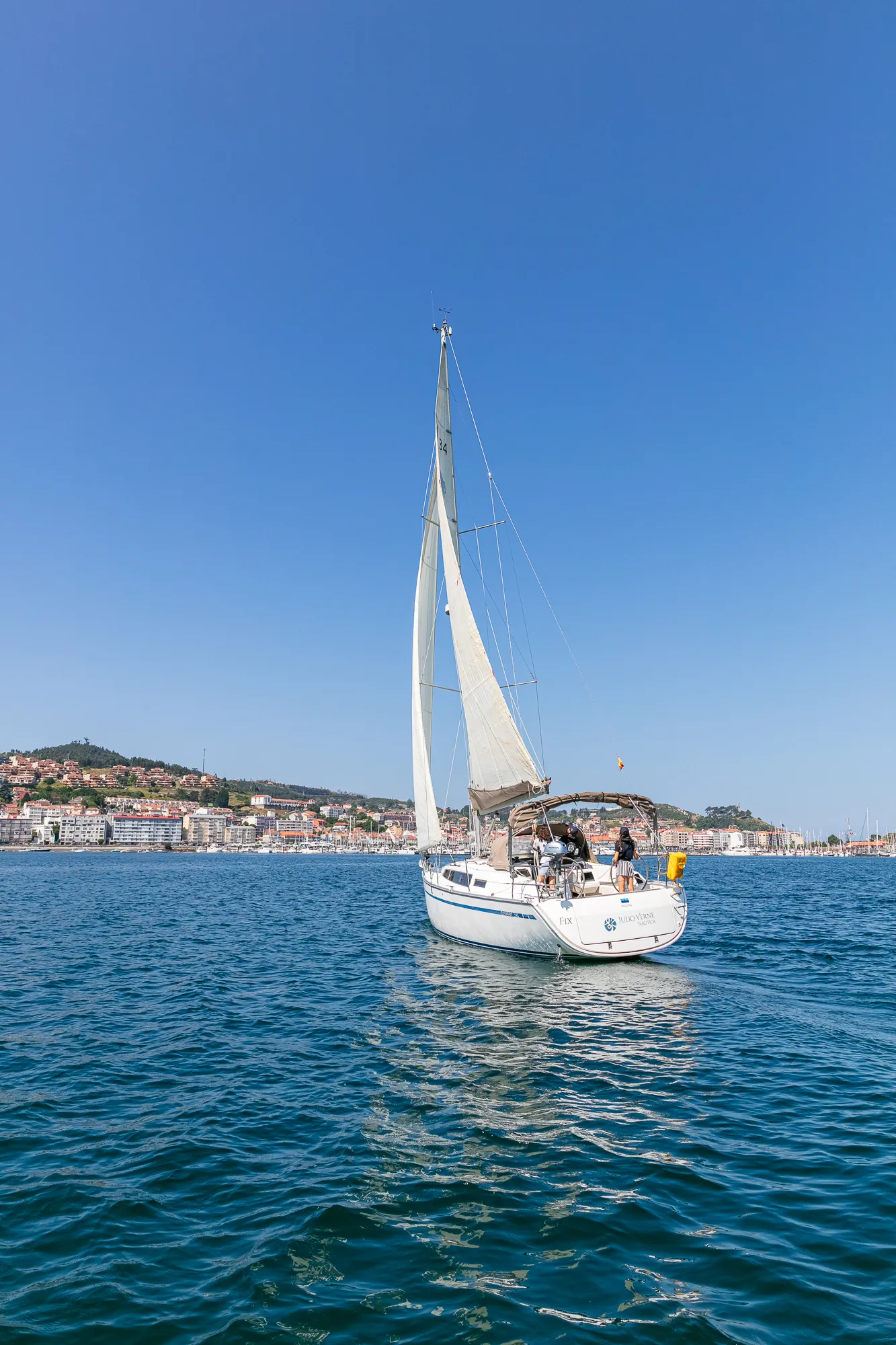 Bavaria 34 FIX — yacht photo 19