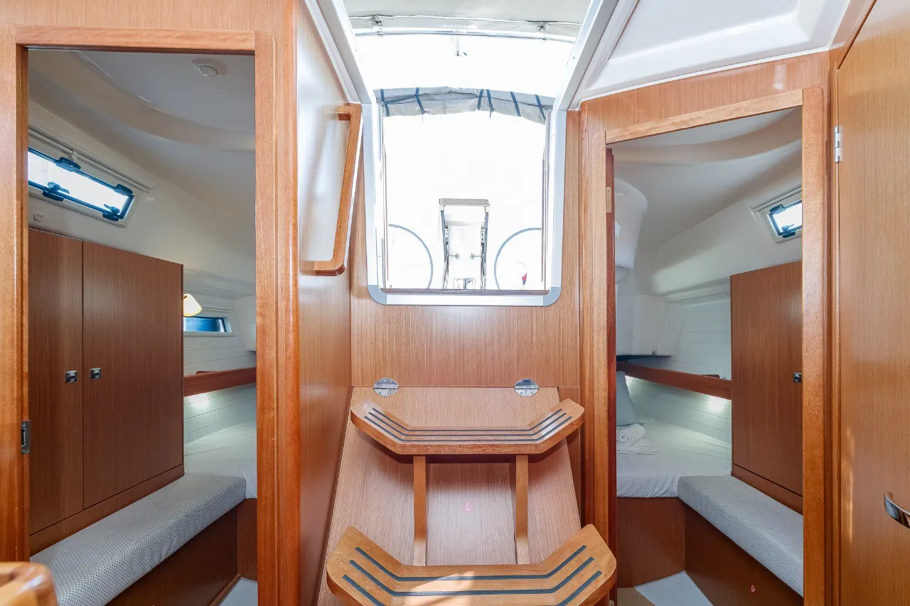 Bavaria 34 FIX — yacht photo 9
