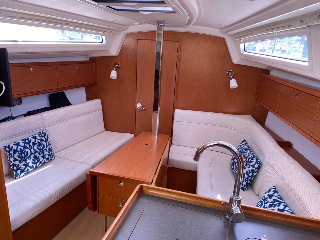 Bavaria 34 FIX — yacht photo 7