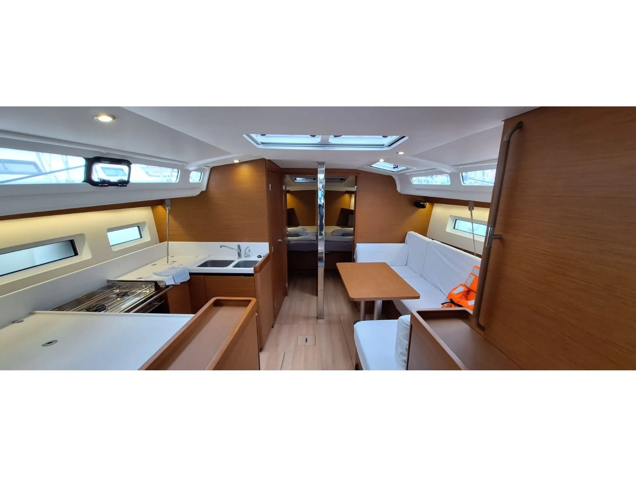 Sun Odyssey 440 Soyka — фотография яхты 5