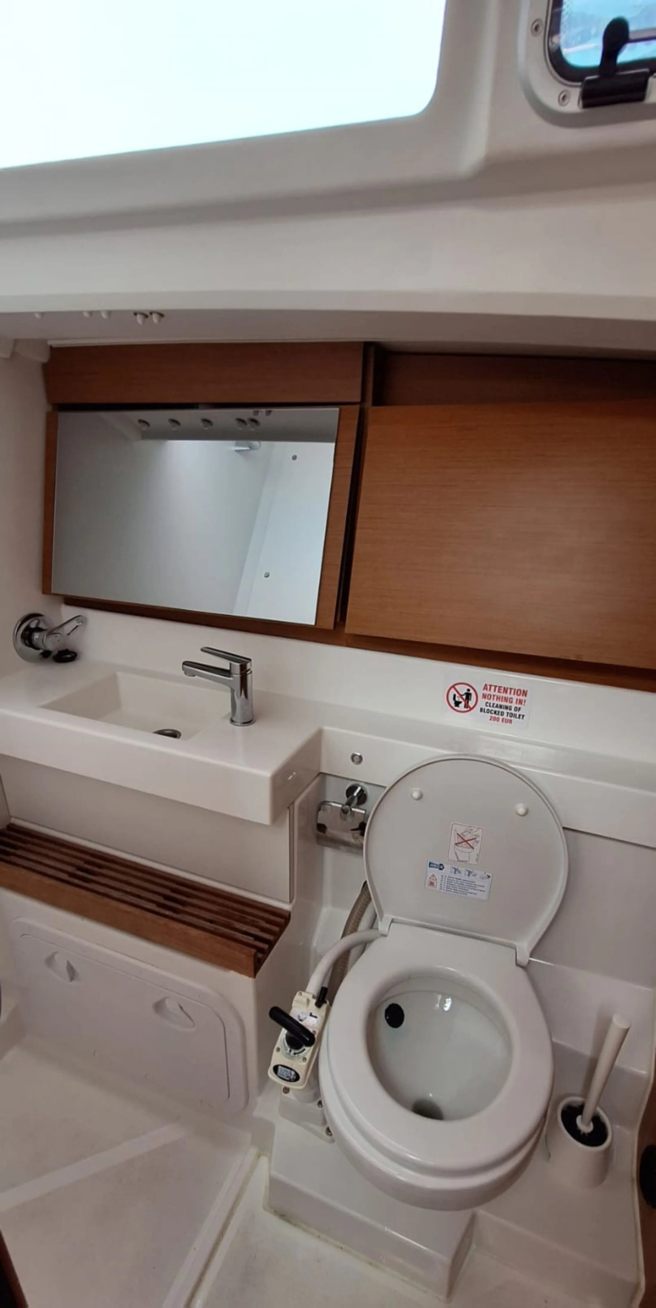 Sun Odyssey 440 Soyka — фотография яхты 7