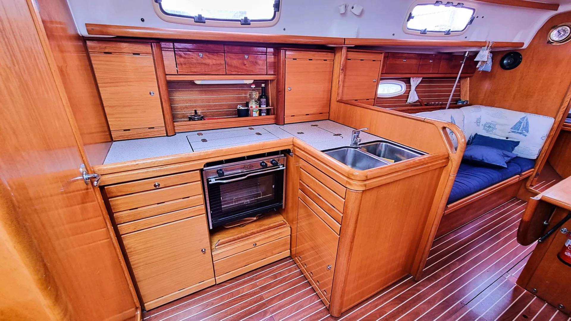 Bavaria Cruiser 37 Hani — foto dello yacht n. 4