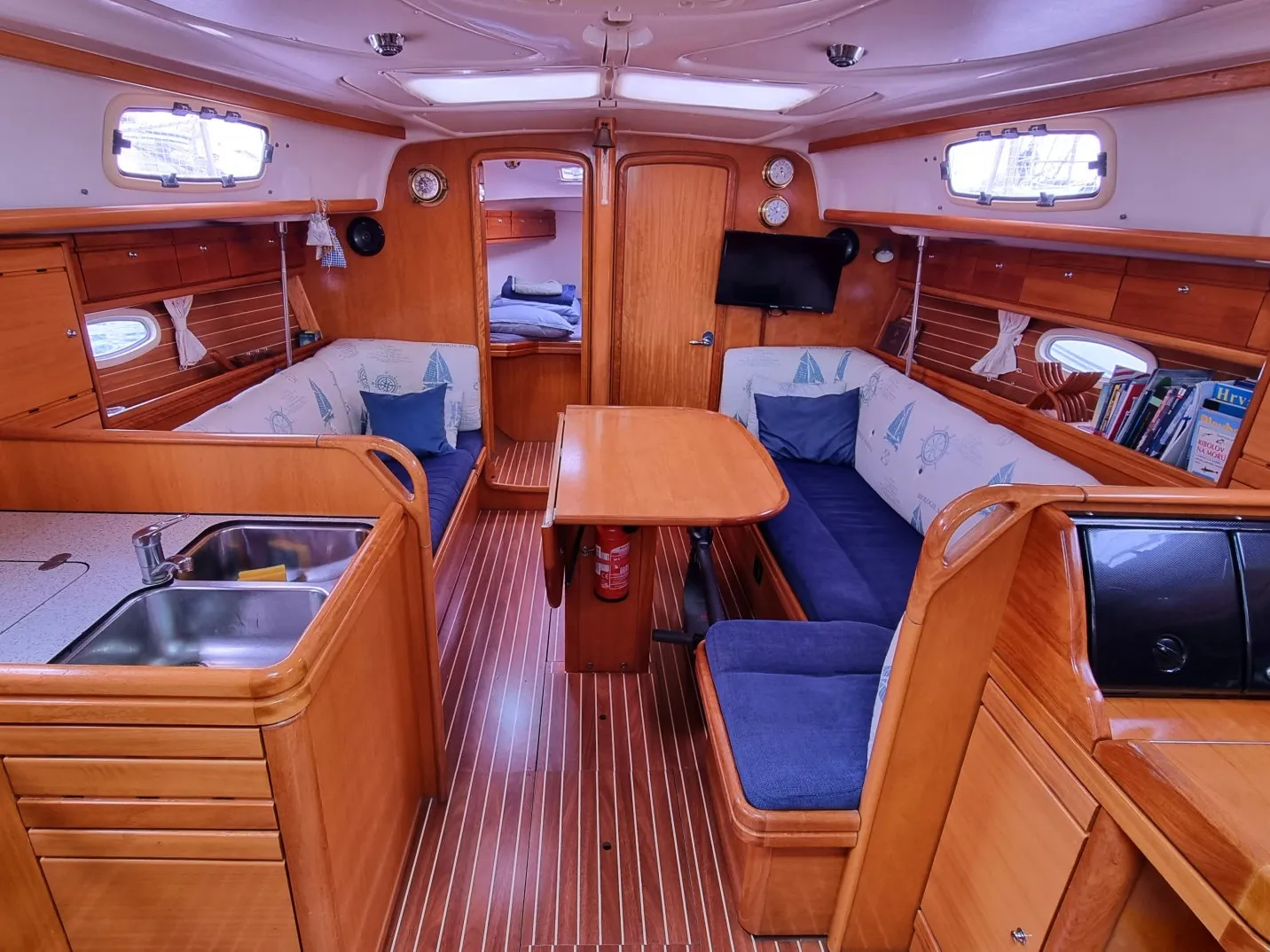 Bavaria Cruiser 37 Hani — foto dello yacht n. 11