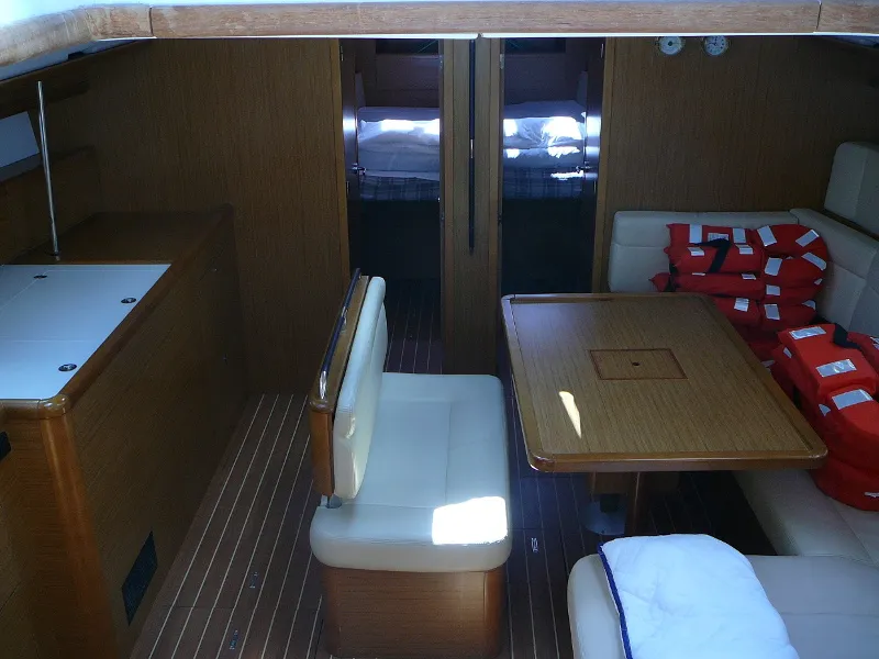 Sun Odyssey 49i Vila I — foto dello yacht n. 3