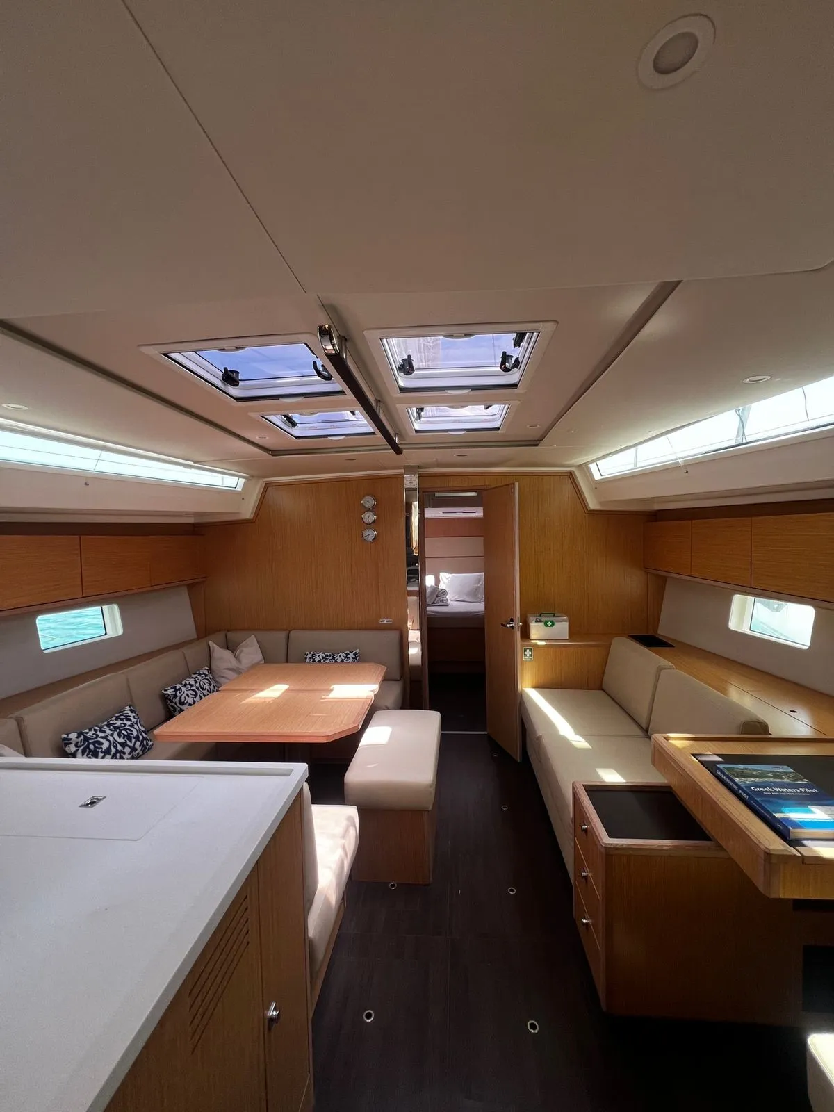 Bavaria C50 — yacht photo 4