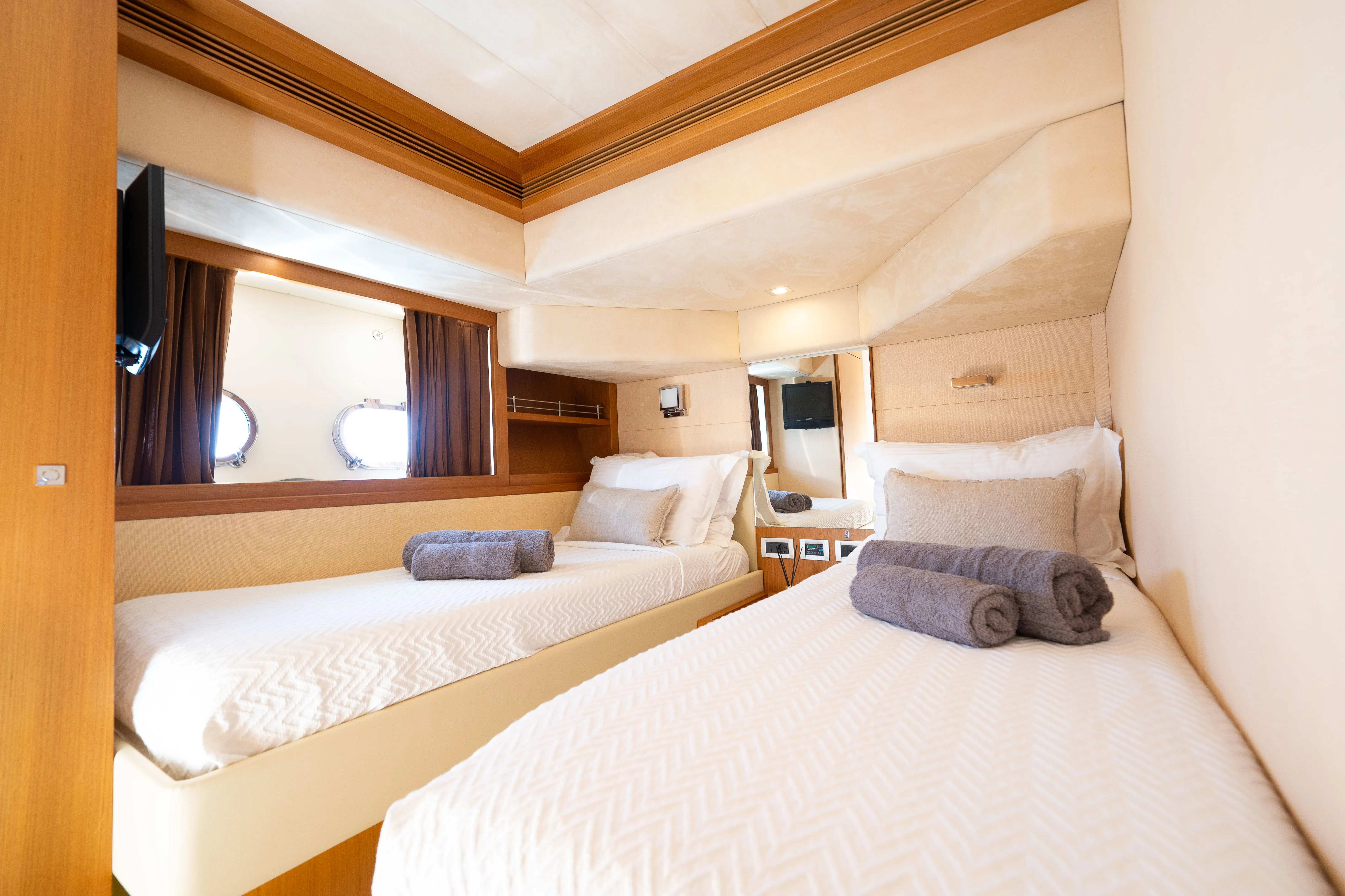 Ferretti 780 Nineteen — yacht photo 17