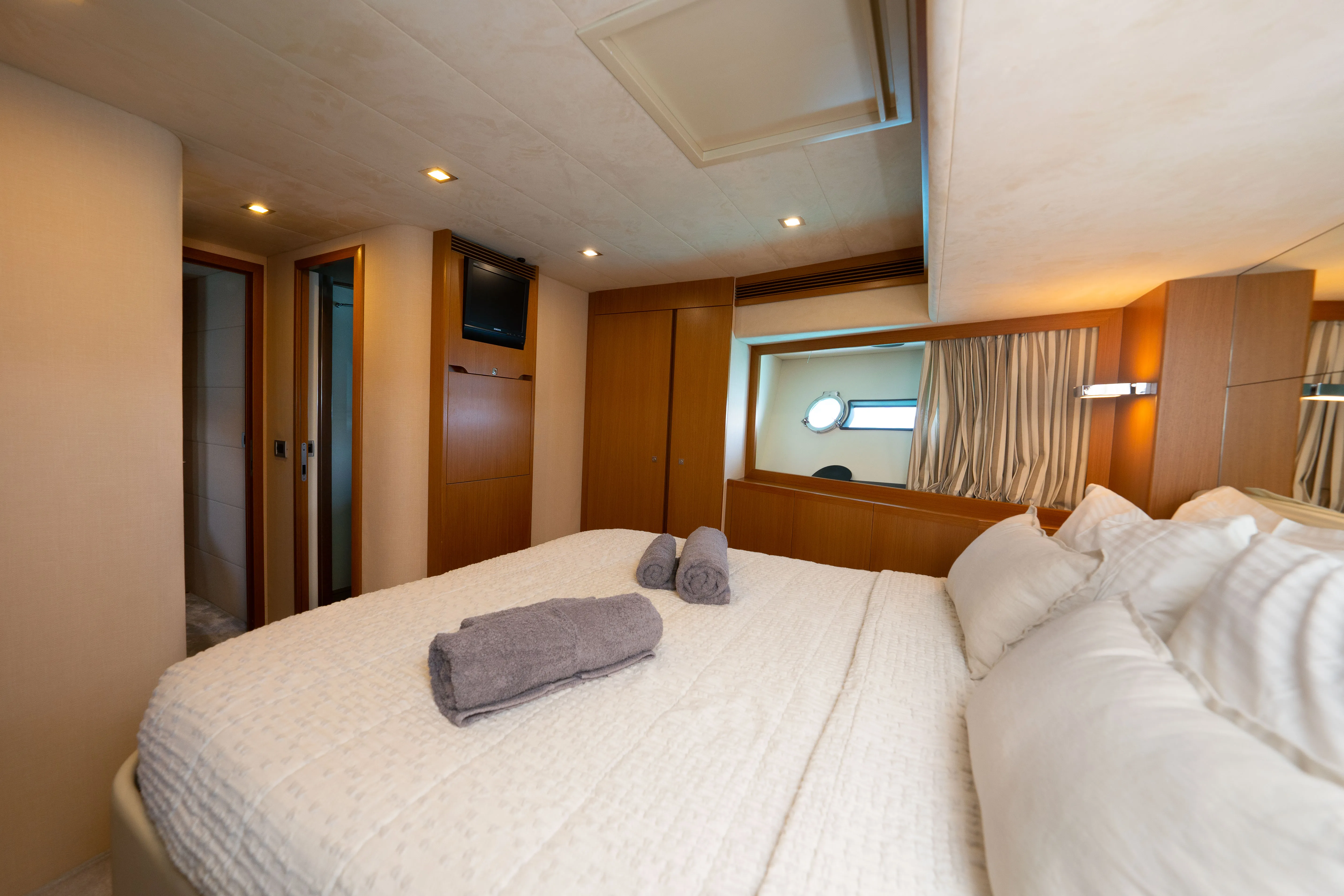 Ferretti 780 Nineteen — yacht photo 7