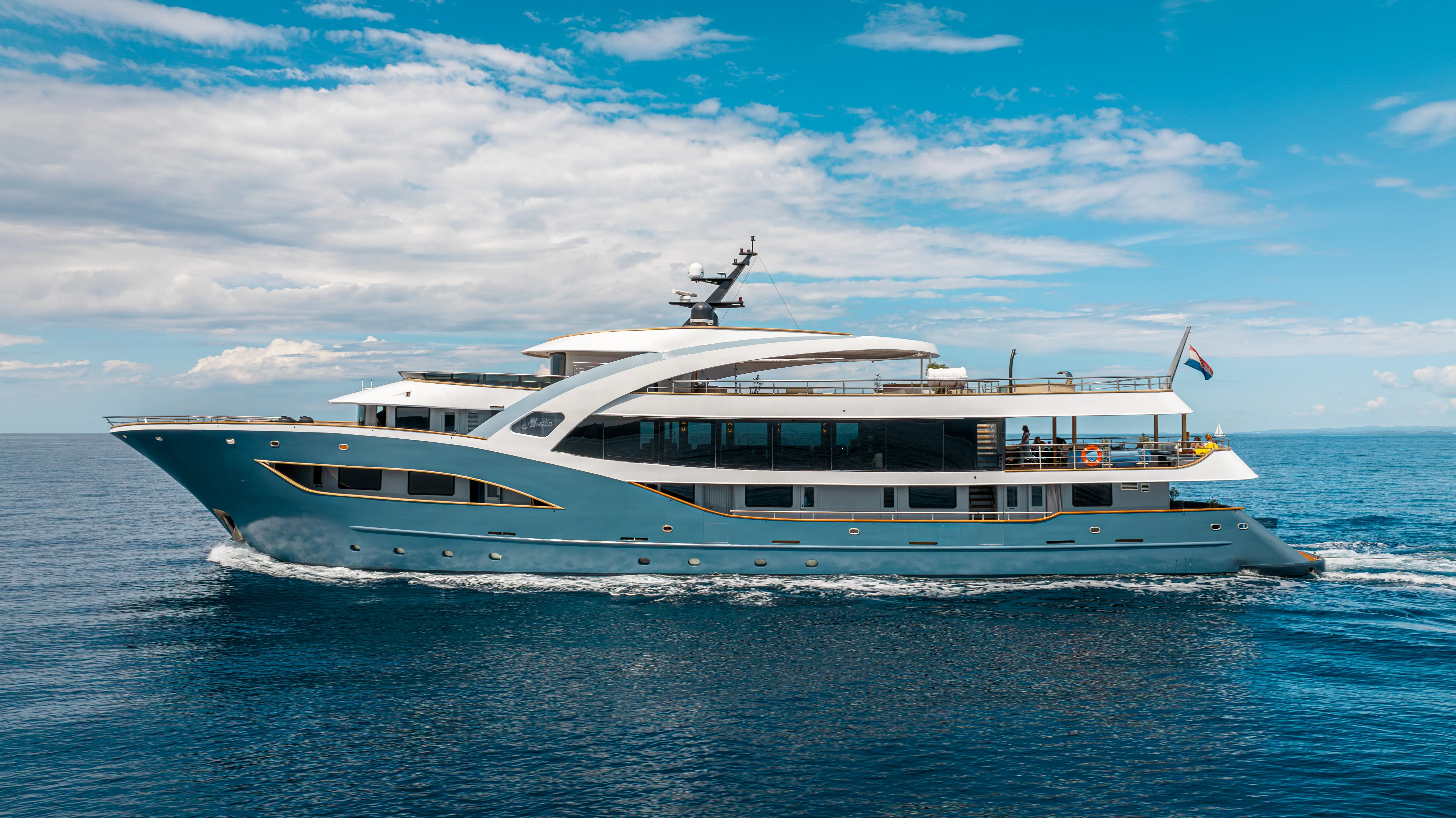 Motoryacht Bella — yacht photo 66