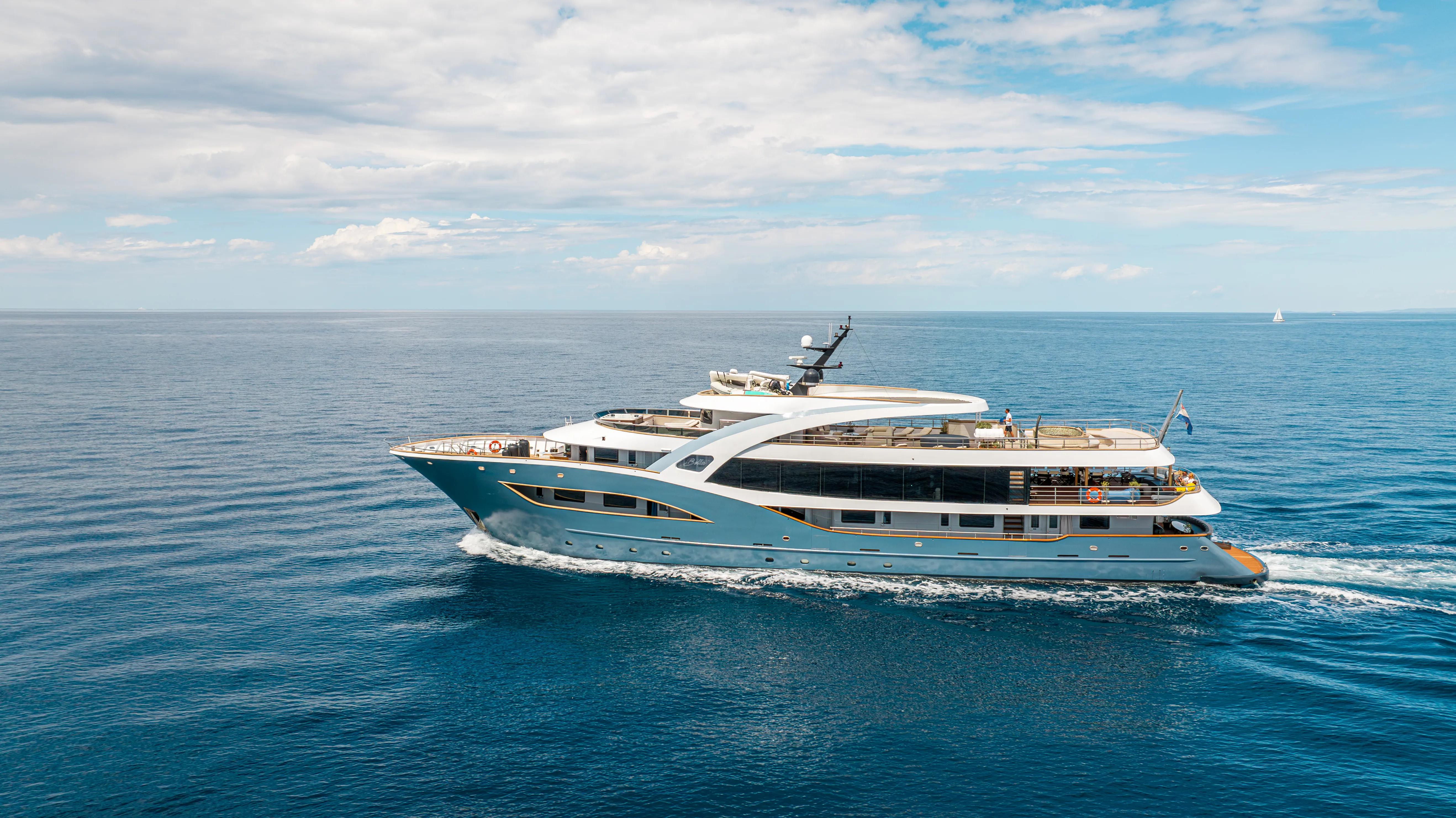 Motoryacht Bella — yacht photo 15