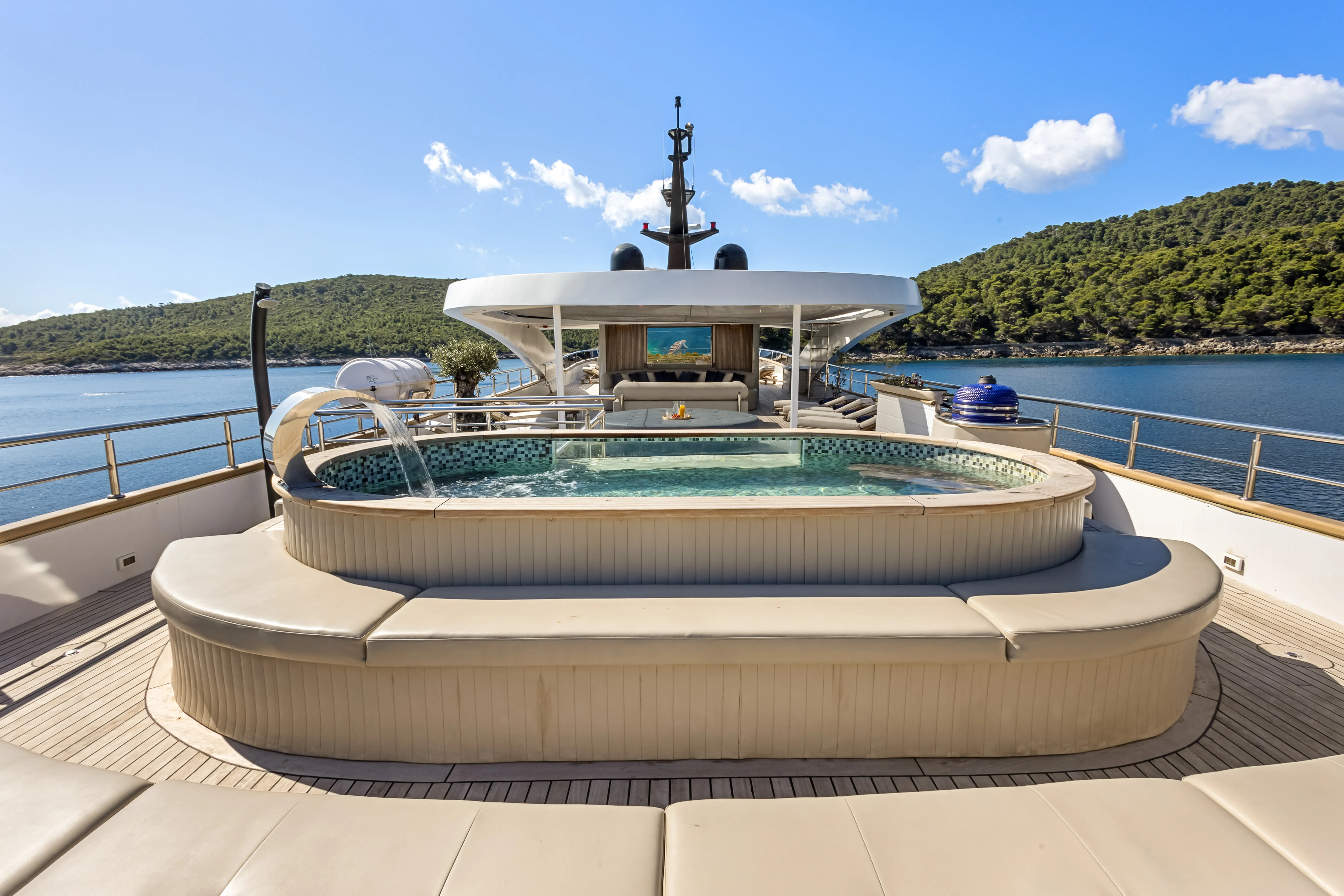Motoryacht Bella — yacht photo 46