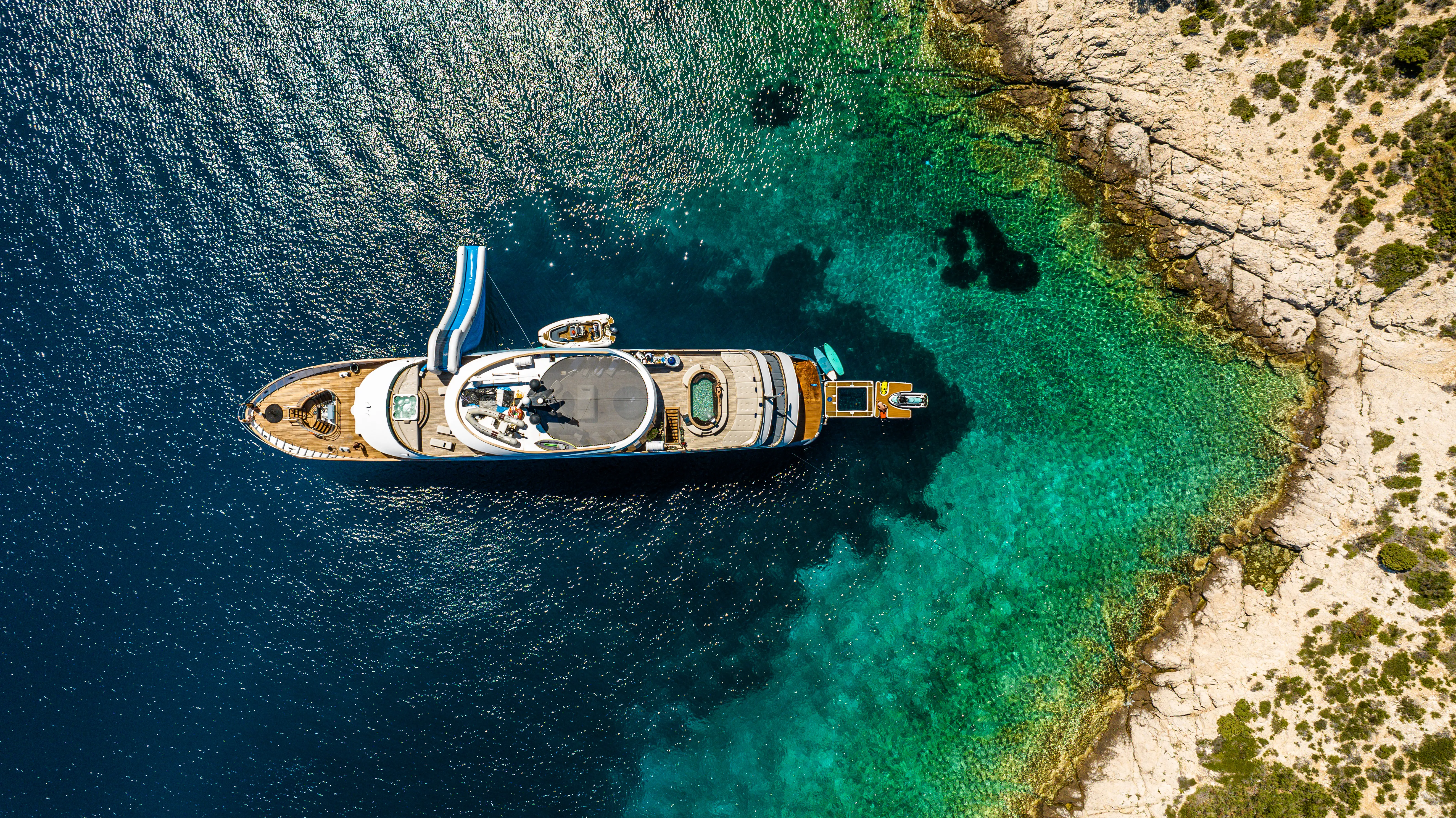 Motoryacht Bella — yacht photo 12
