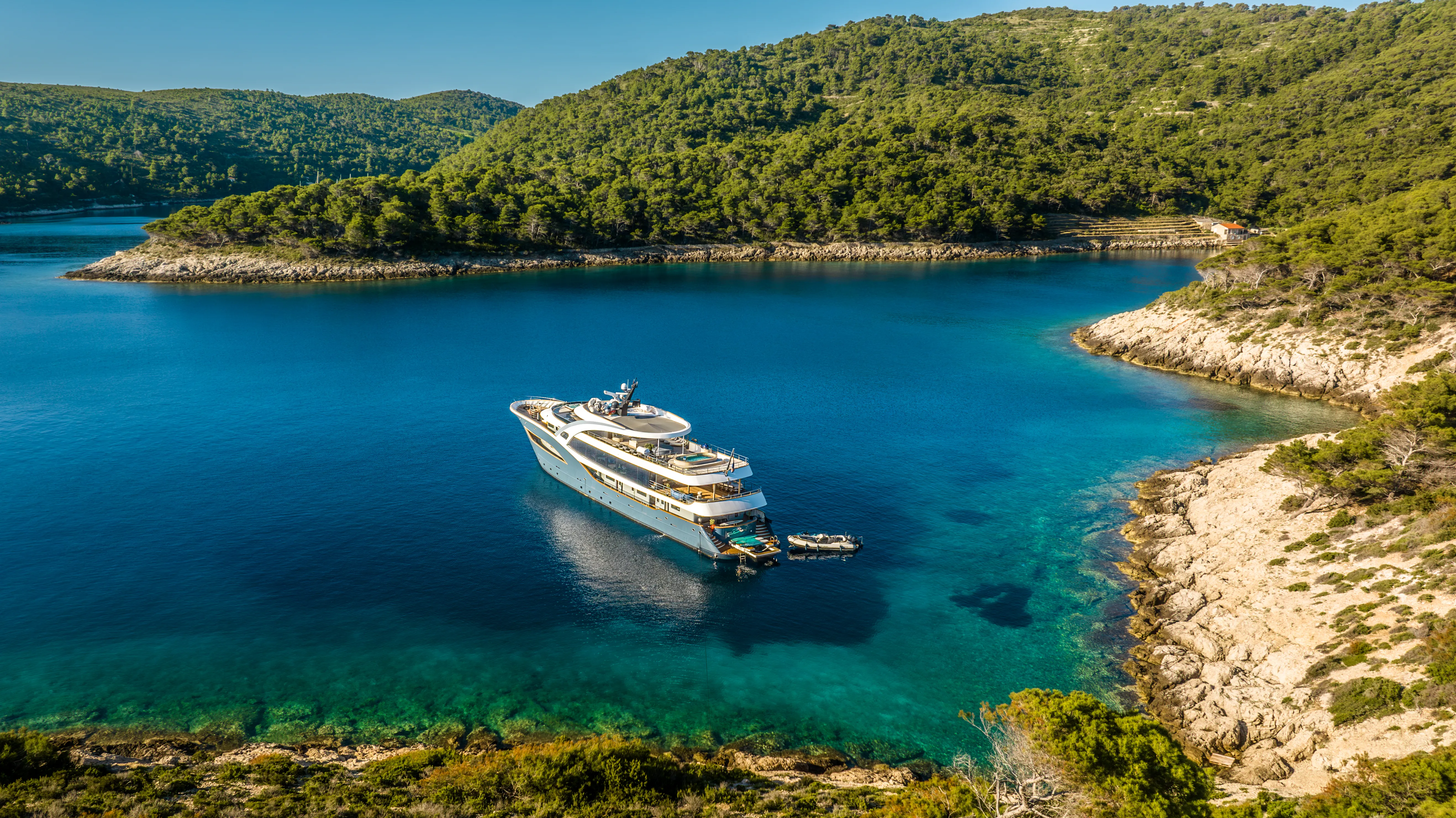 Motoryacht Bella — yacht photo 17