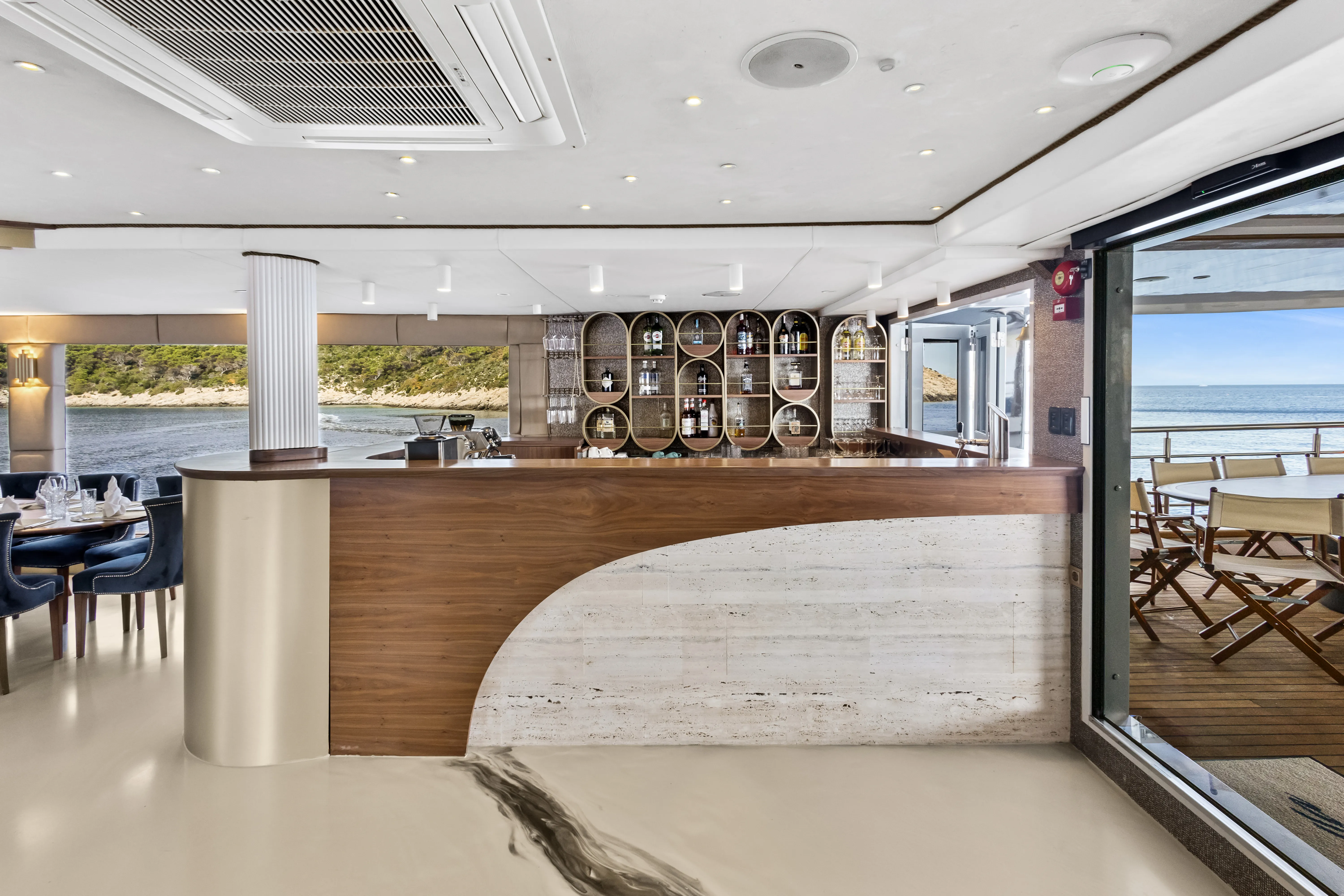 Motoryacht Bella — yacht photo 60