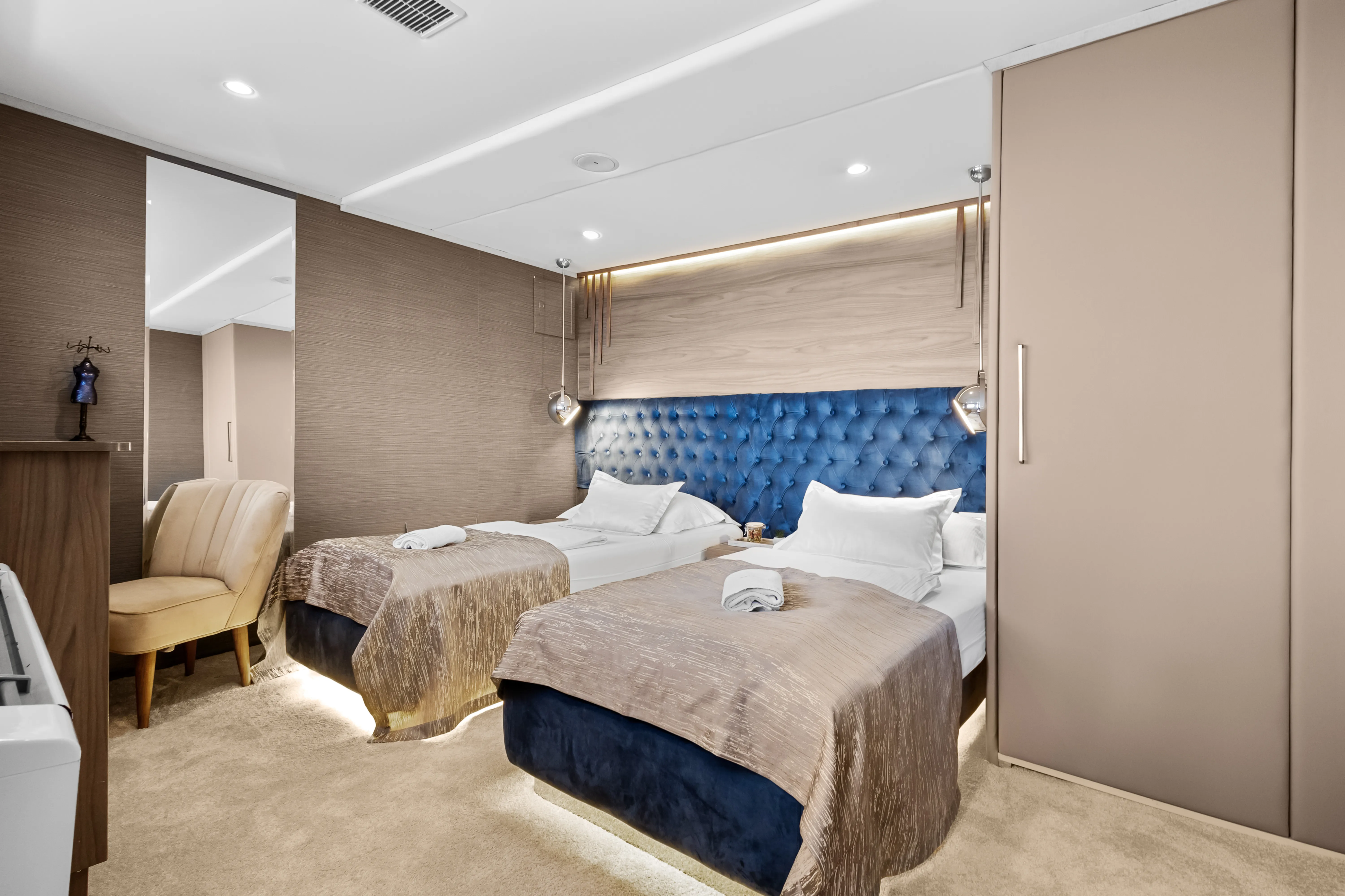 Motoryacht Bella — yacht photo 20