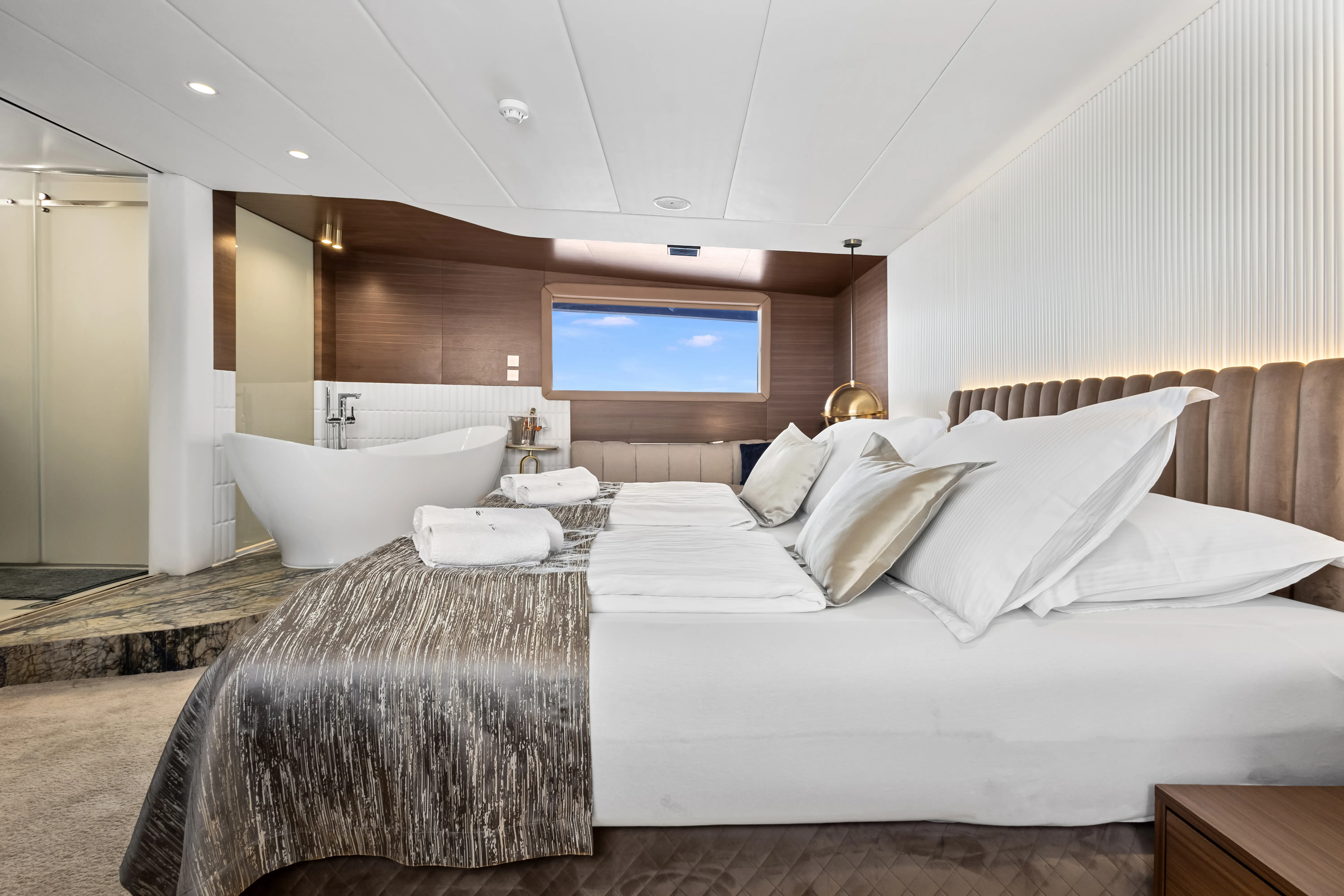 Motoryacht Bella — yacht photo 50