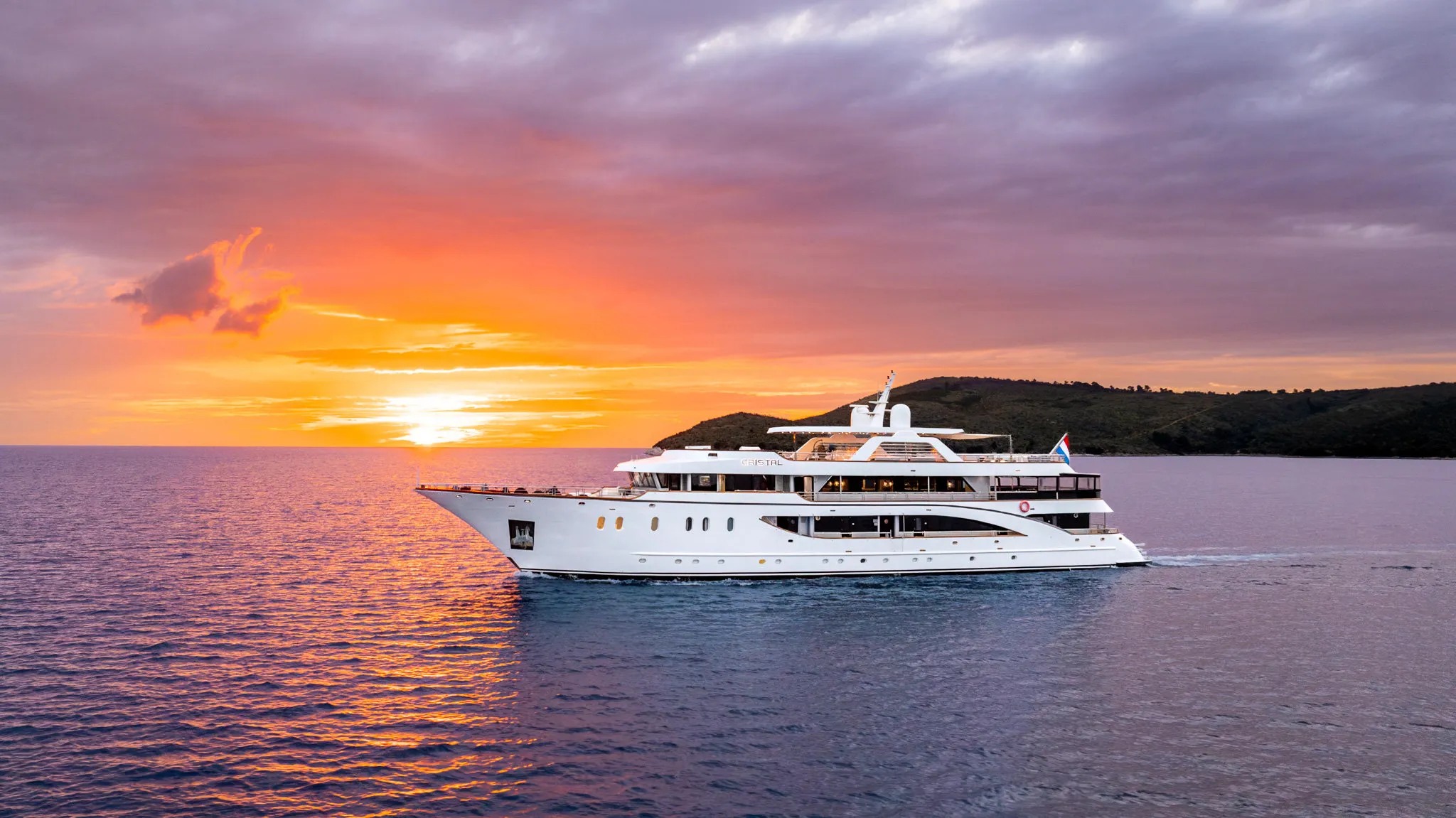 Motoryacht Cristal — yacht photo 39