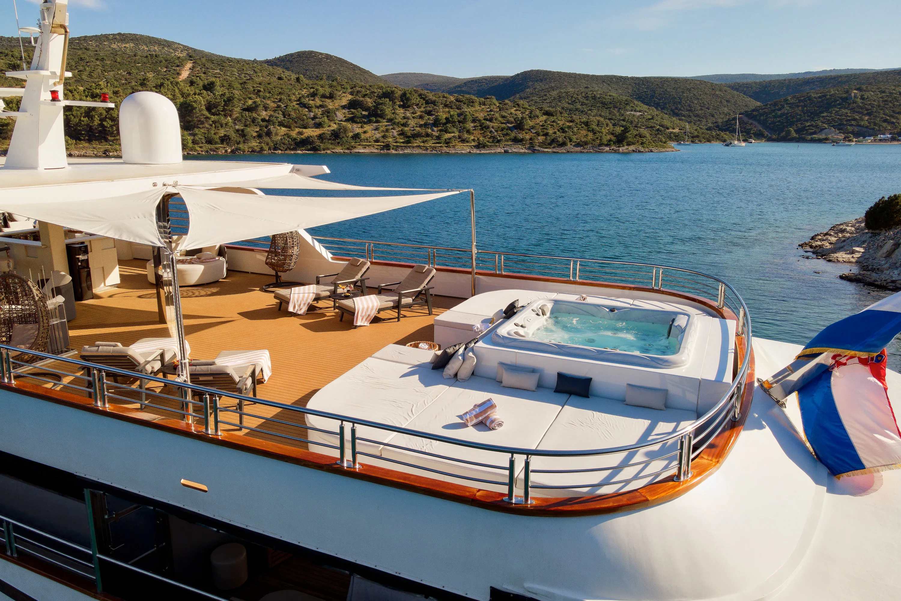 Motoryacht Cristal — yacht photo 17