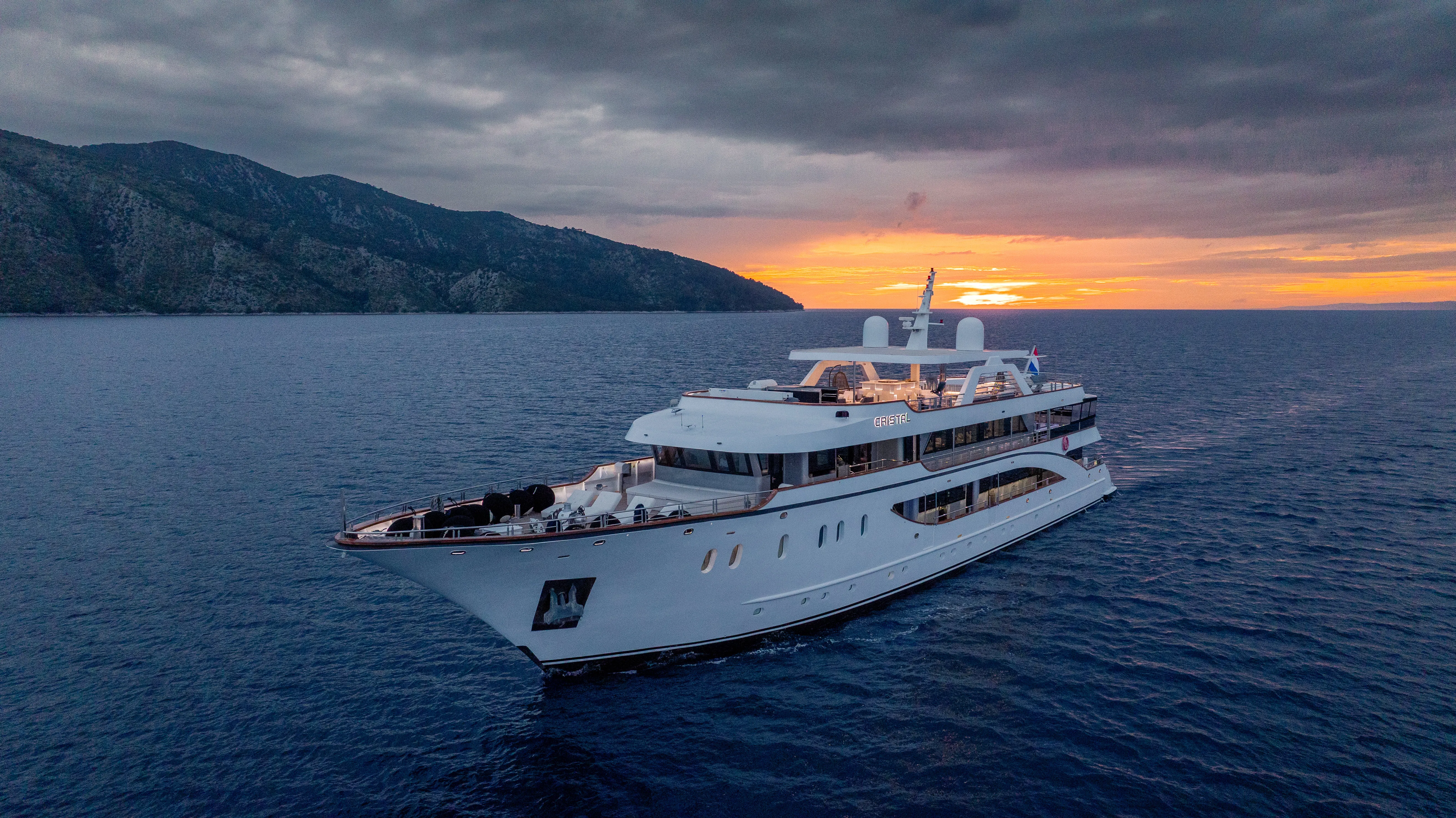 Motoryacht Cristal — yacht photo 32