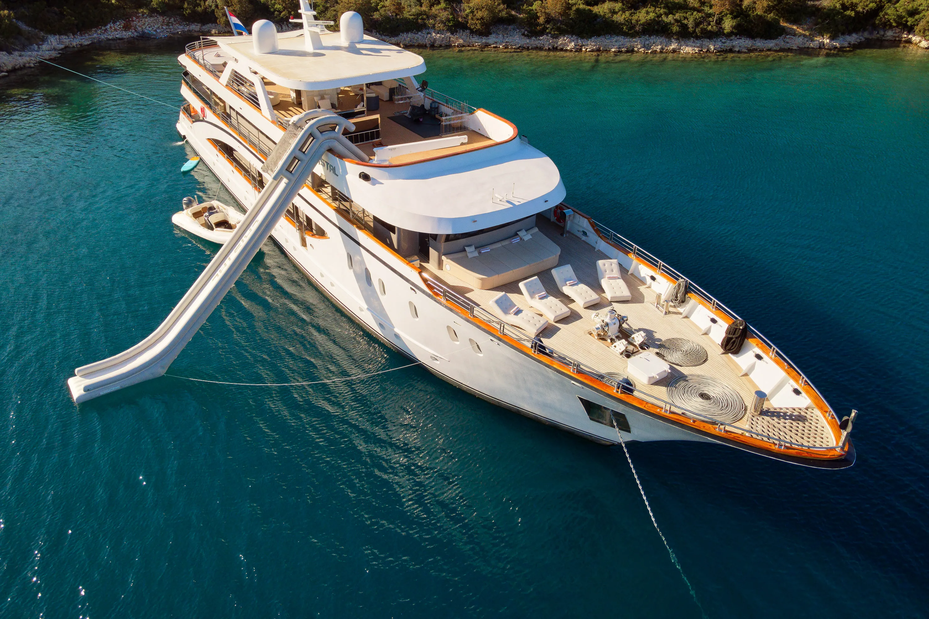 Motoryacht Cristal — yacht photo 38