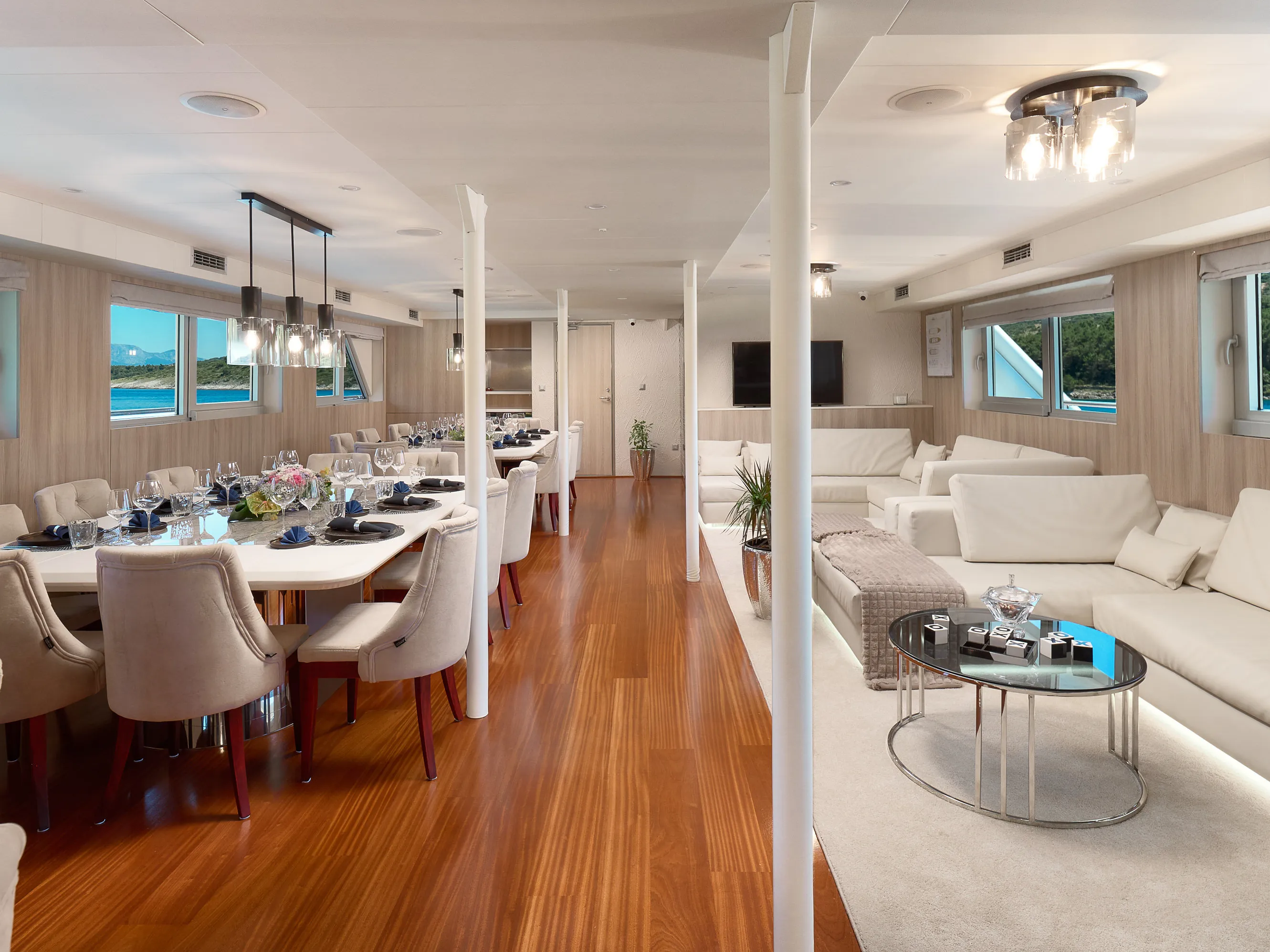 Motoryacht Cristal — yacht photo 22