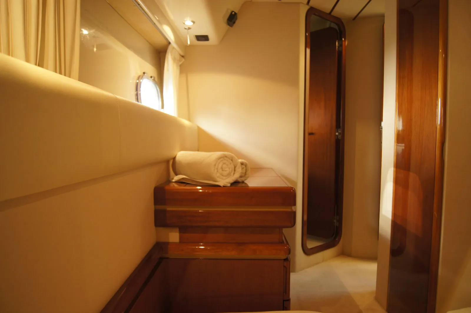 Ferretti 175 FLY Tres Sirenas — yacht photo 16