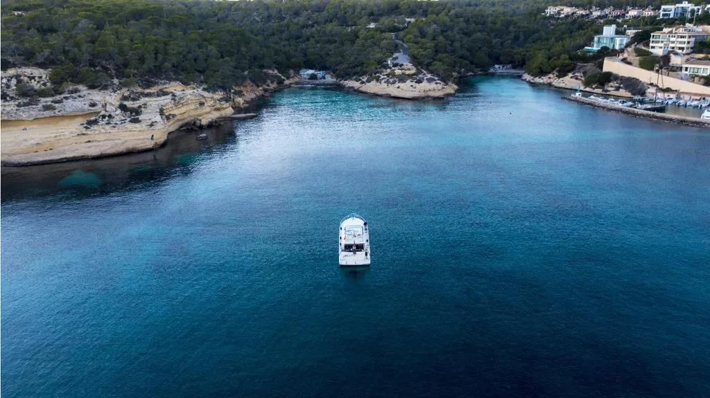 Ferretti 175 FLY Tres Sirenas — yacht photo 2