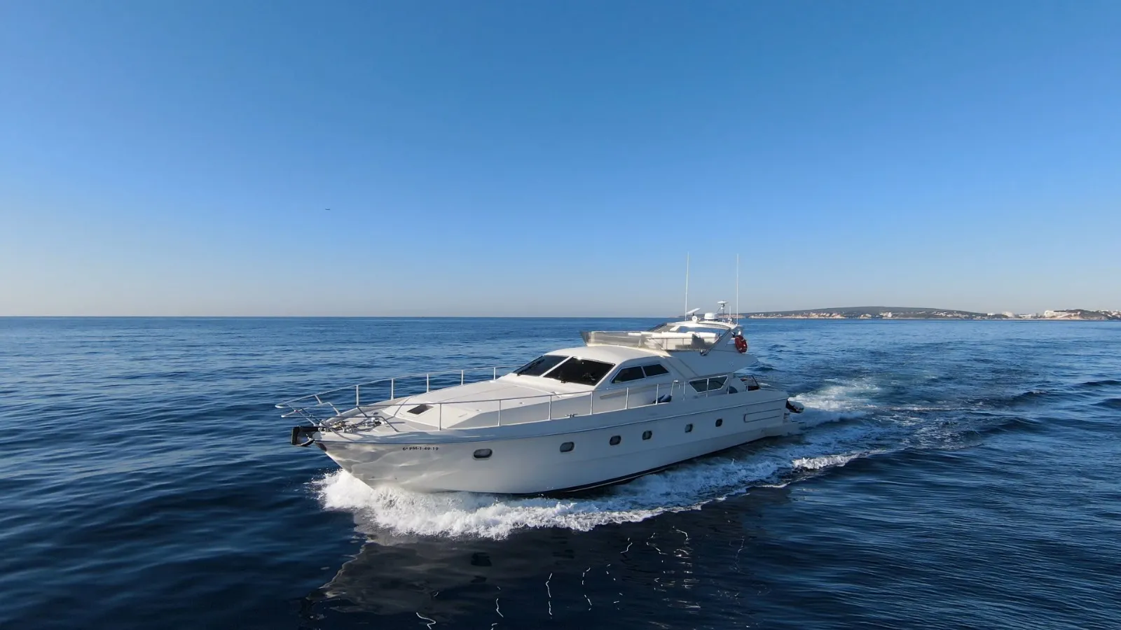 Ferretti 175 FLY Tres Sirenas — yacht photo 28