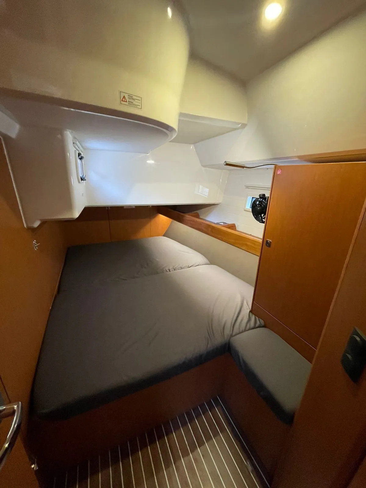 Bavaria Cruiser 46 — фотография яхты 2