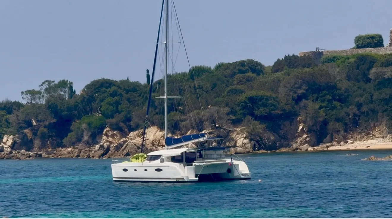 Salina 48 Shamane — yacht photo 3