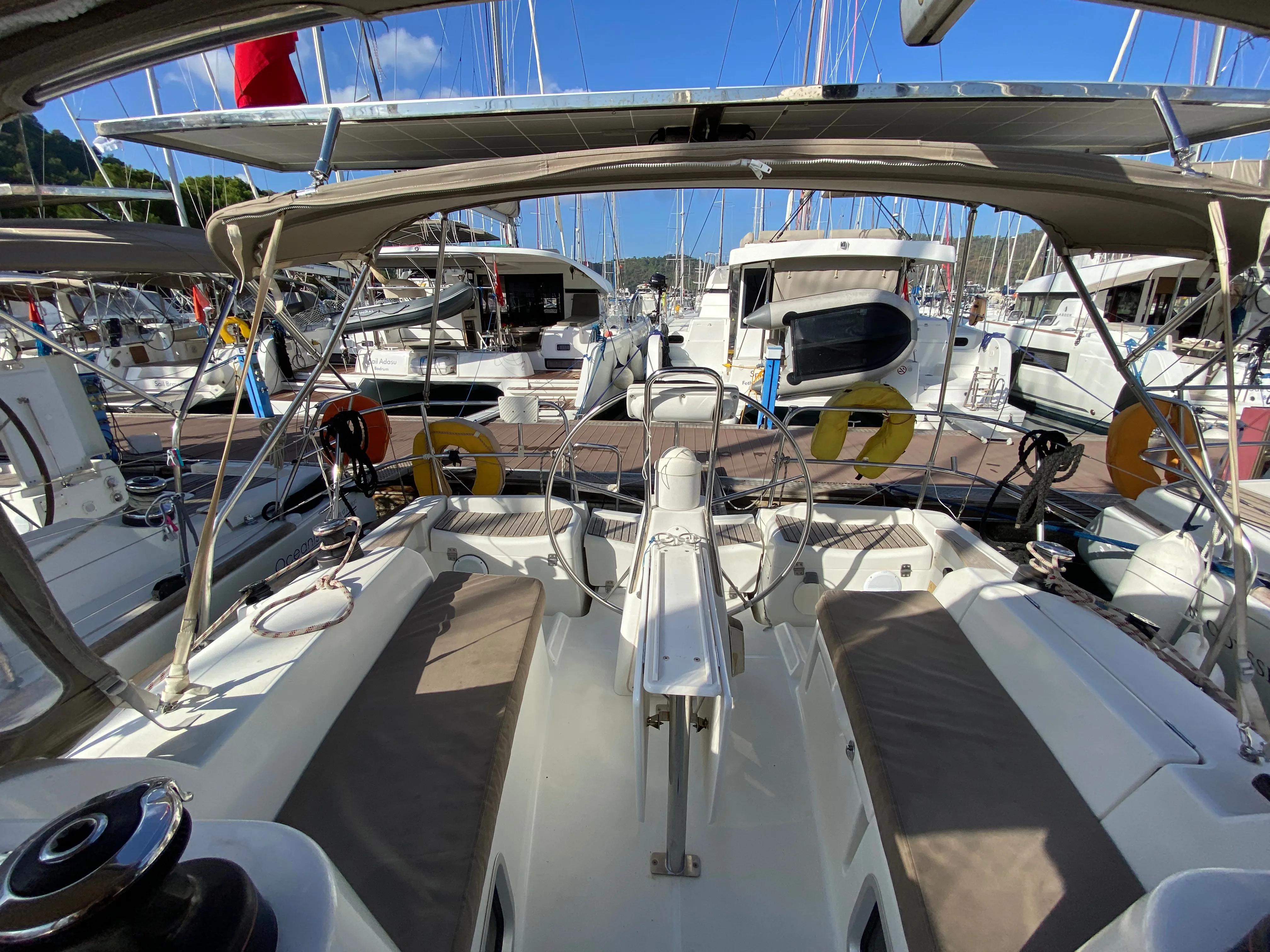 Sun Odyssey 36i Scooby-Doo — снимка на яхтата 17