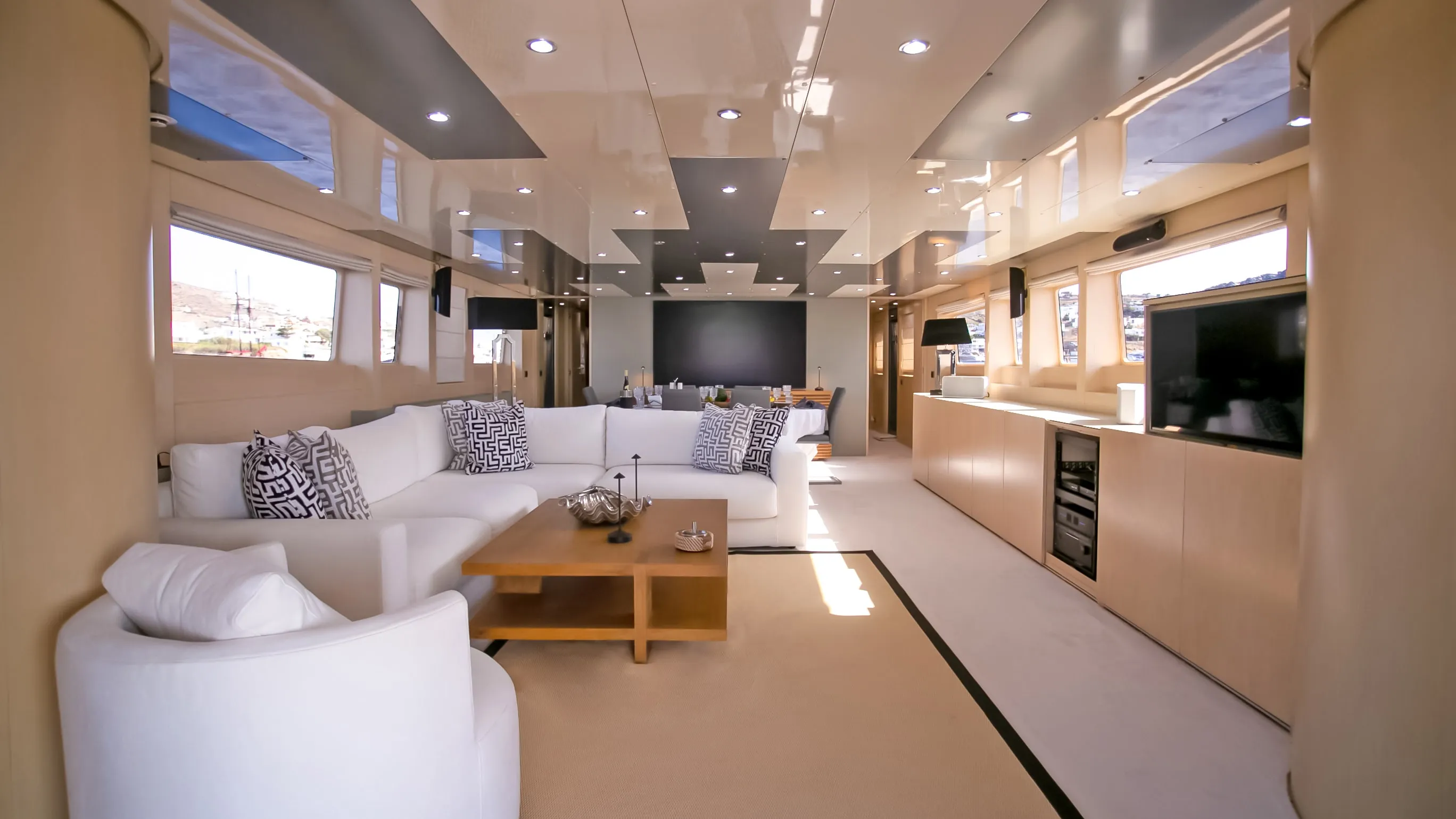 Baglietto 100 — Yachtfoto 14