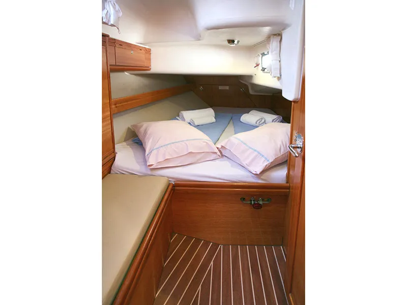 Bavaria 38 Cruiser Aristoteles — tekne fotoğrafı 2