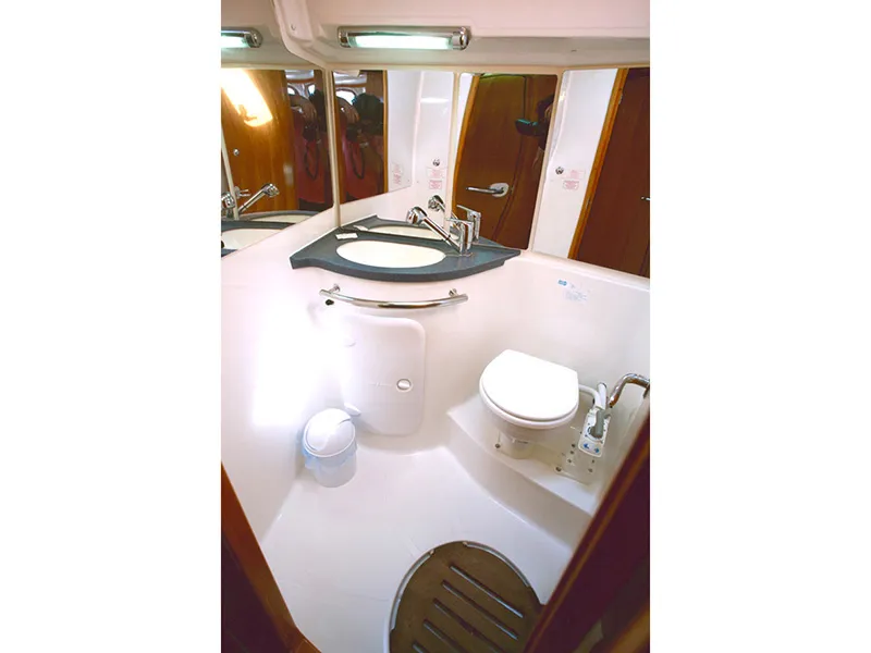 Bavaria 46 Cruiser Aiolos — фотография яхты 16