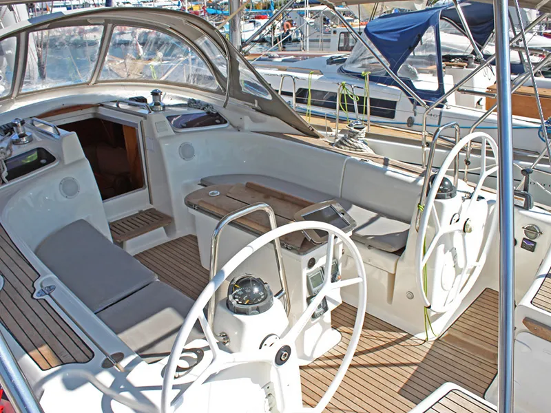 Bavaria 46 Cruiser Aiolos — фотография яхты 2