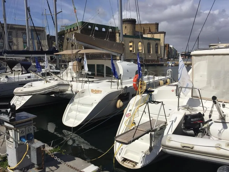 Lagoon 440 Dory — фотография яхты 3