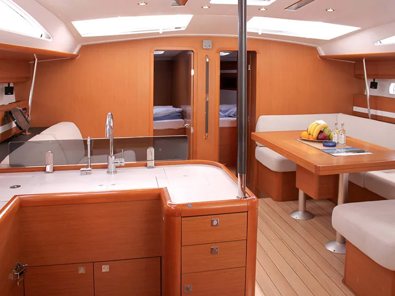 Jeanneau 53 Zeus — yacht photo 16