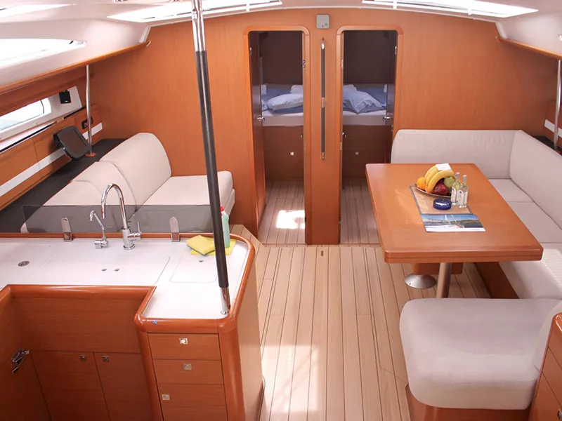 Jeanneau 53 Zeus — yacht photo 12