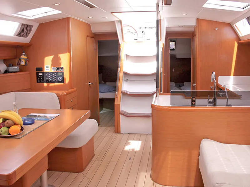 Jeanneau 53 Zeus — yacht photo 14