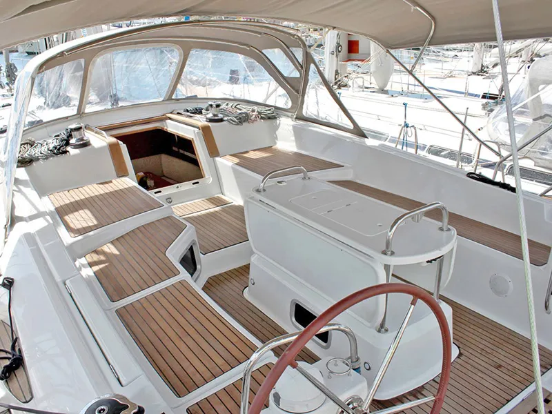 Jeanneau 53 Zeus — yacht photo 21