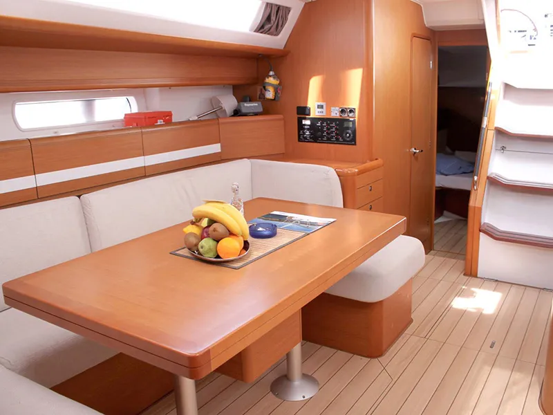 Jeanneau 53 Zeus — yacht photo 20