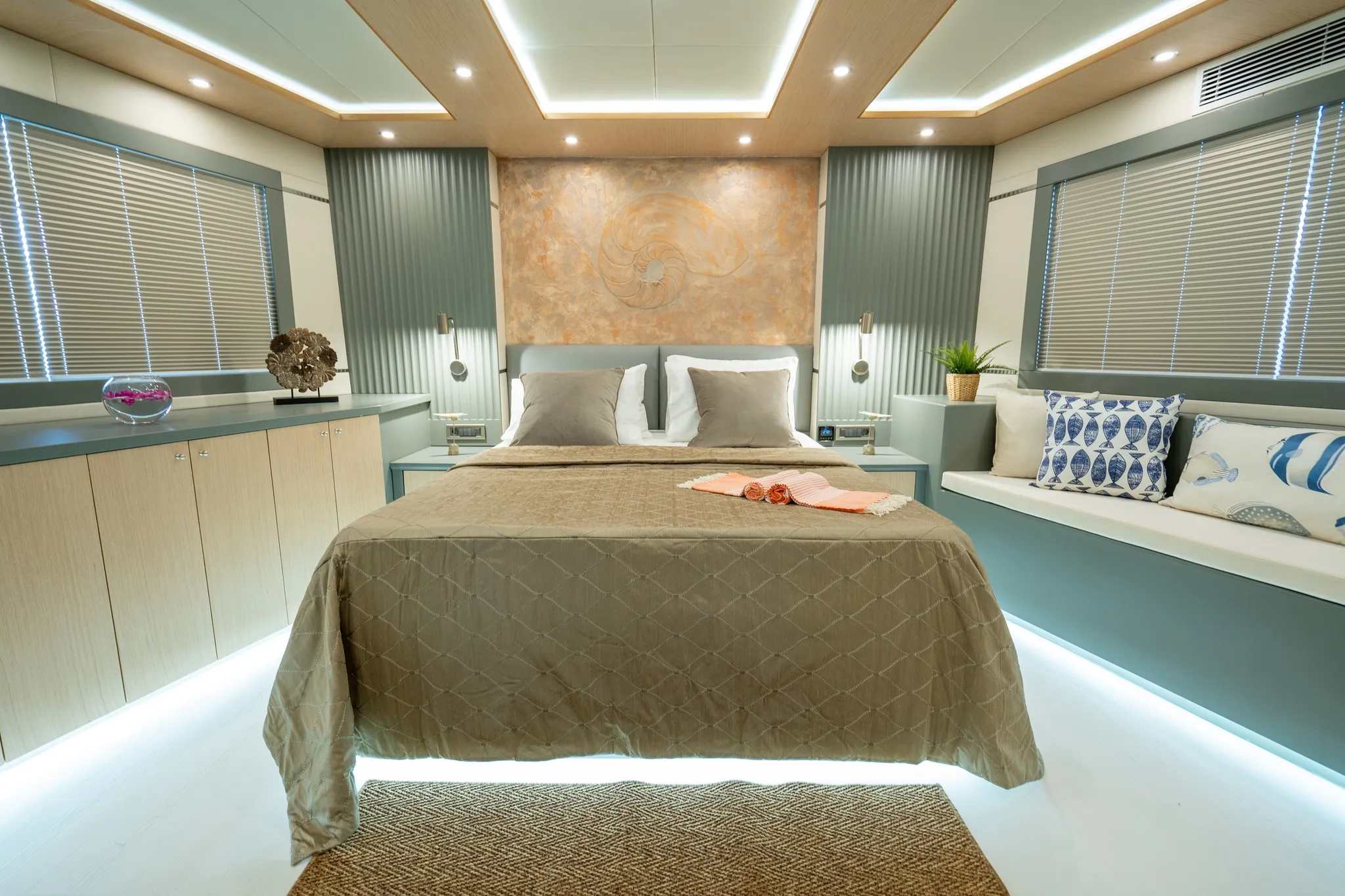 Custom built 183 Lavin — yacht photo 5