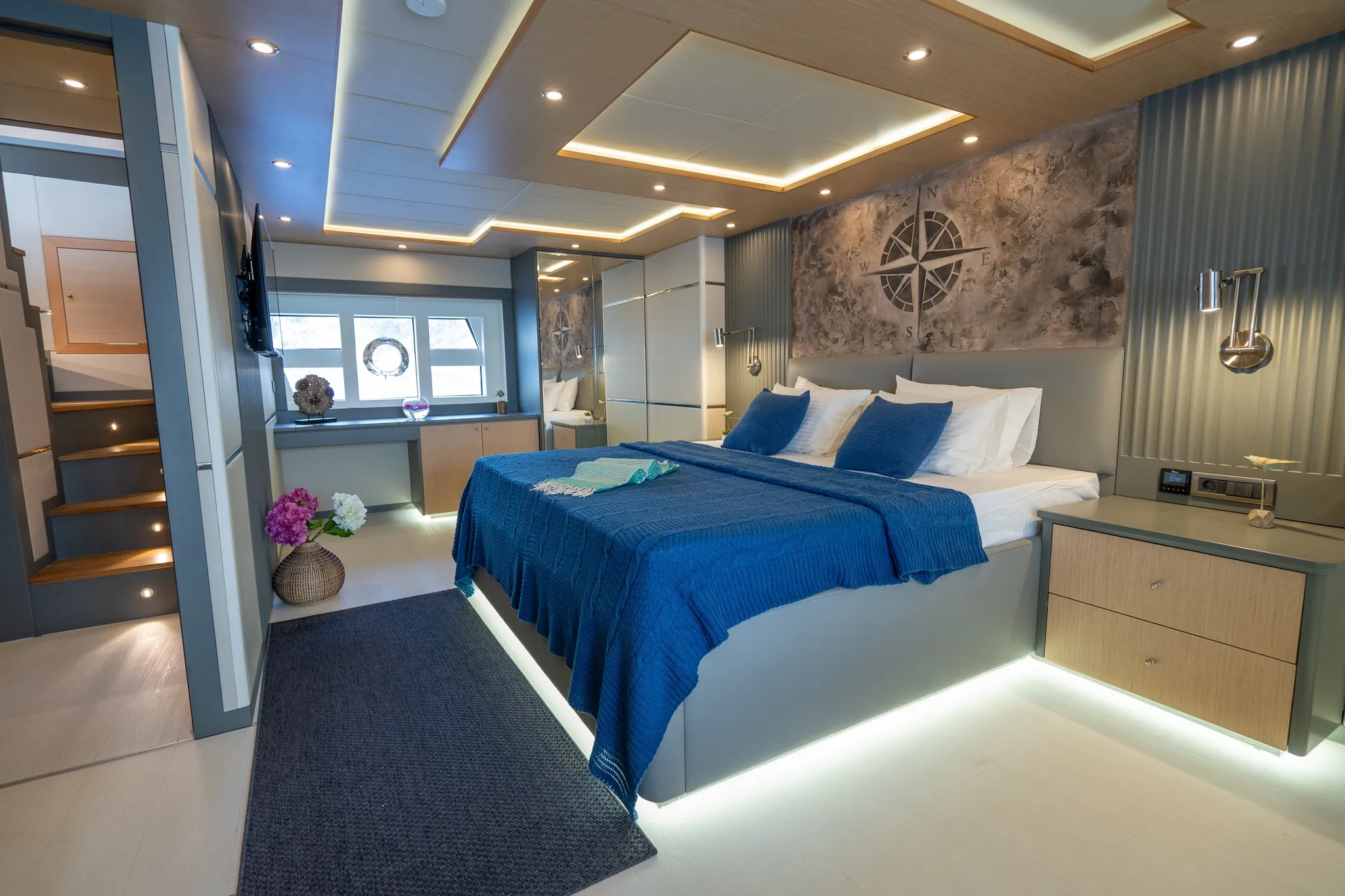 Custom built 183 Lavin — yacht photo 14
