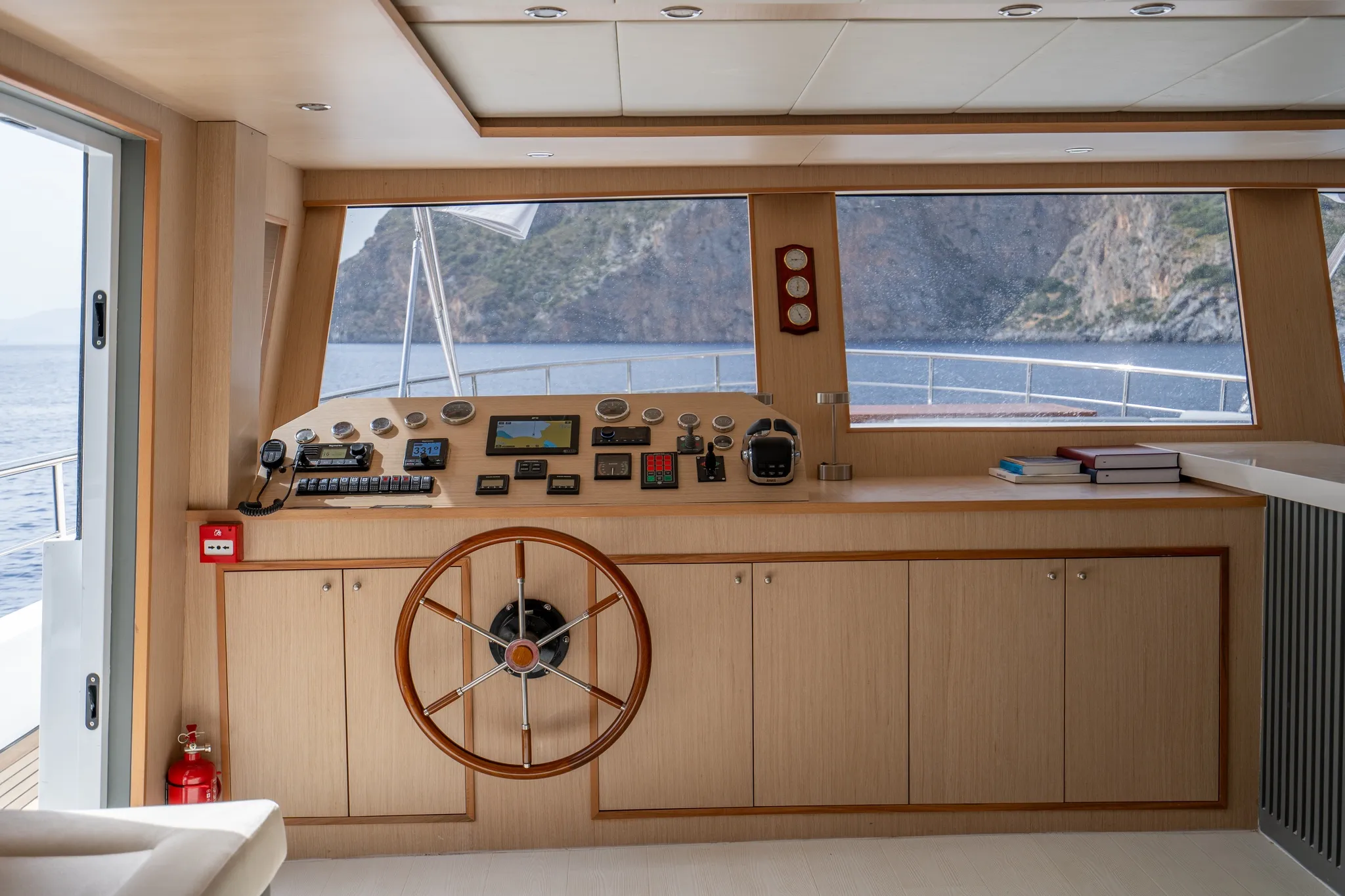 Custom built 183 Lavin — yacht photo 15