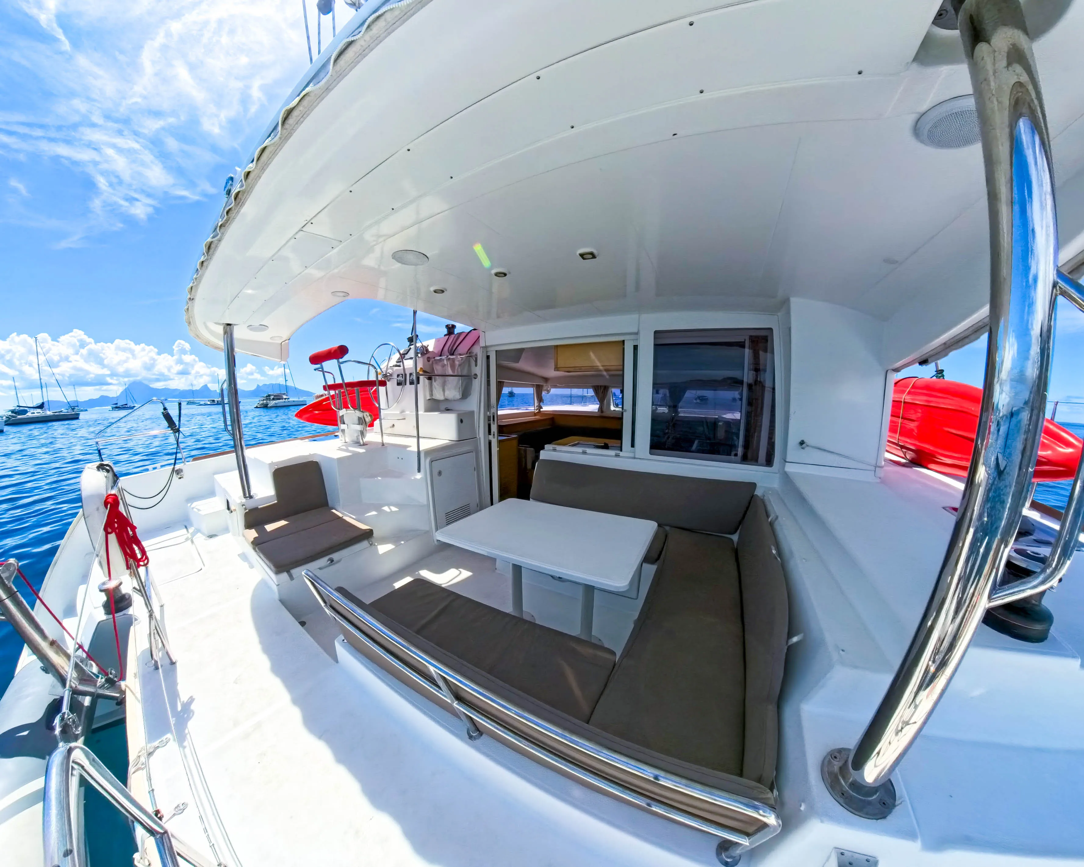 Lagoon 400 S2 Poe Reva — jahtikuva 2